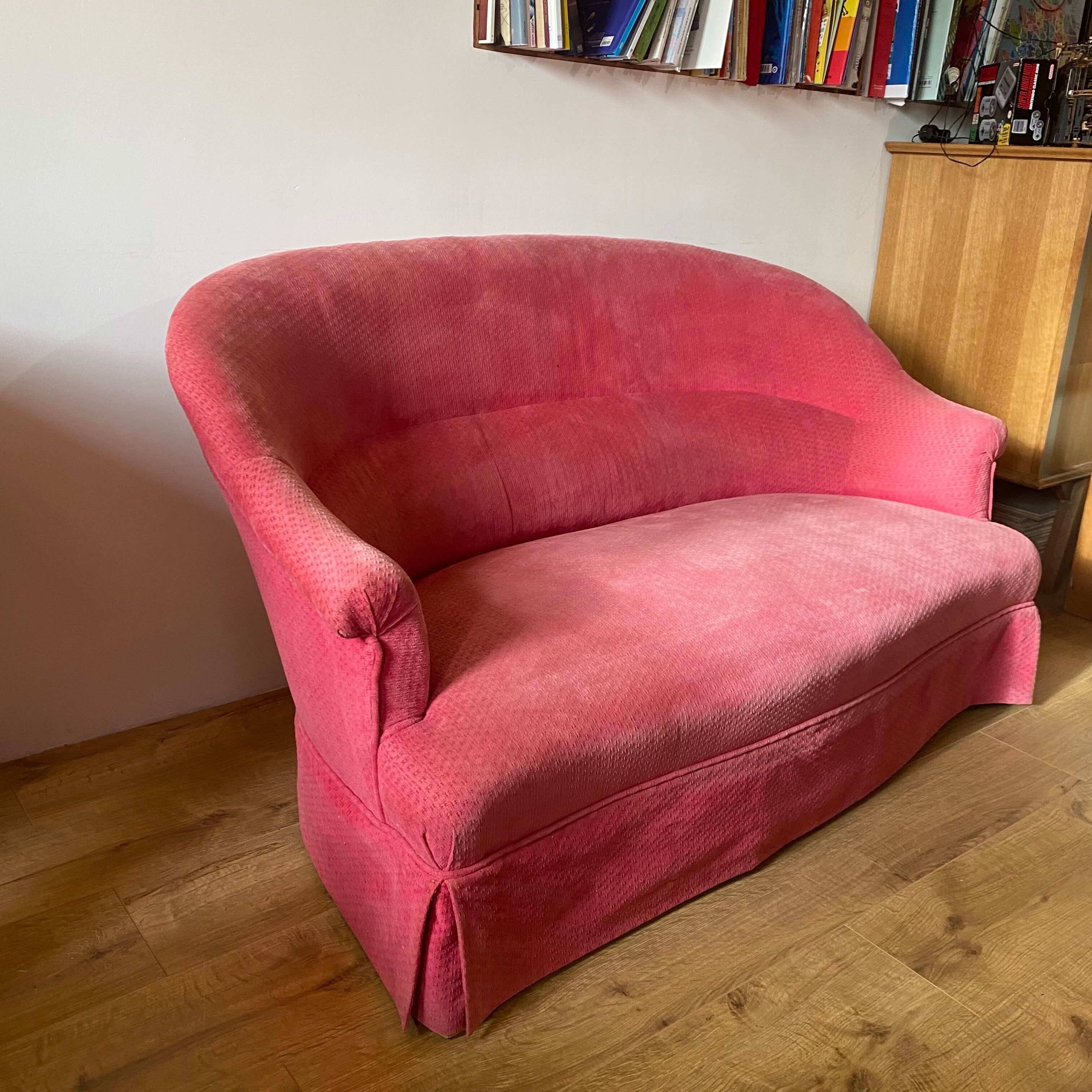 Pink toad sofa bench