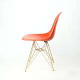 Chaise Coquille Eiffel Orange De Charles Et Ray Eames Pour Herman Miller, 1960s