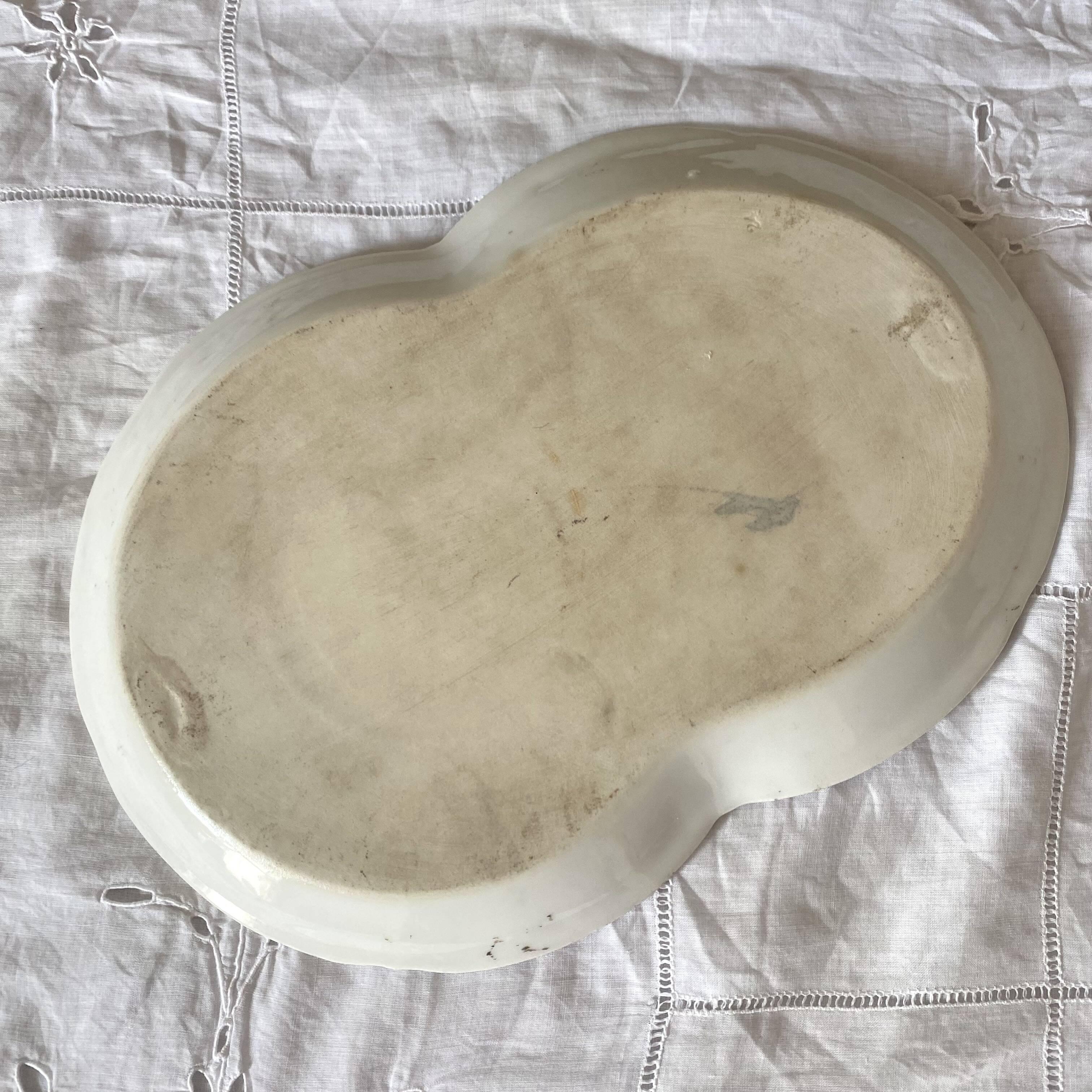 Selfish porcelain lunch plate