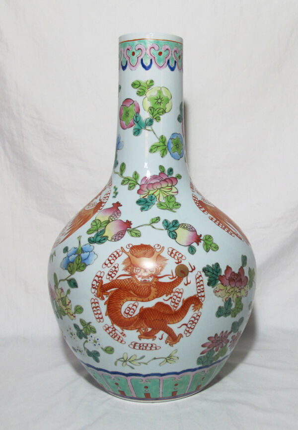 Vase en porcelaine famille rose Chinois Chine