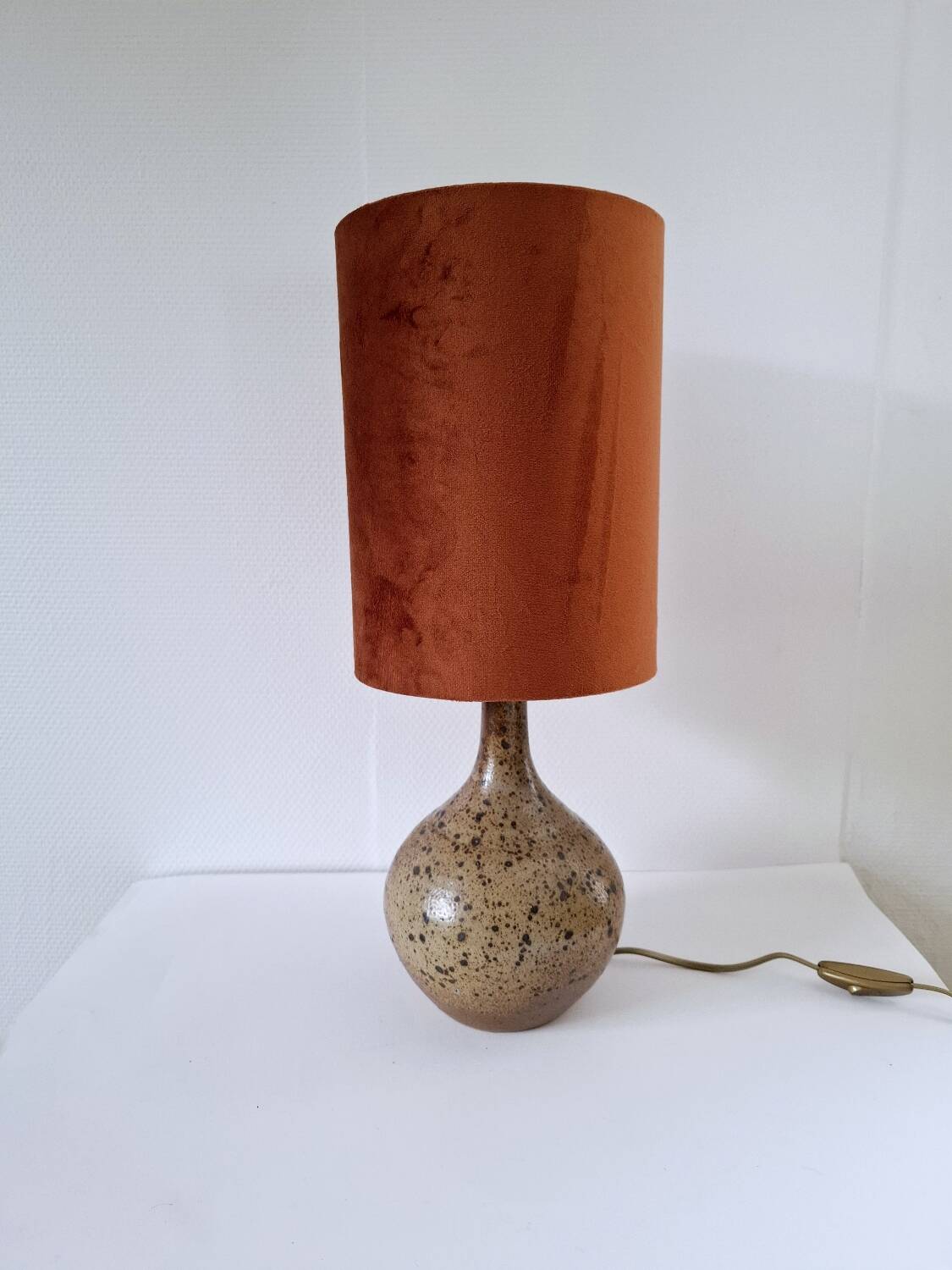 Vintage pyrite stone lamp