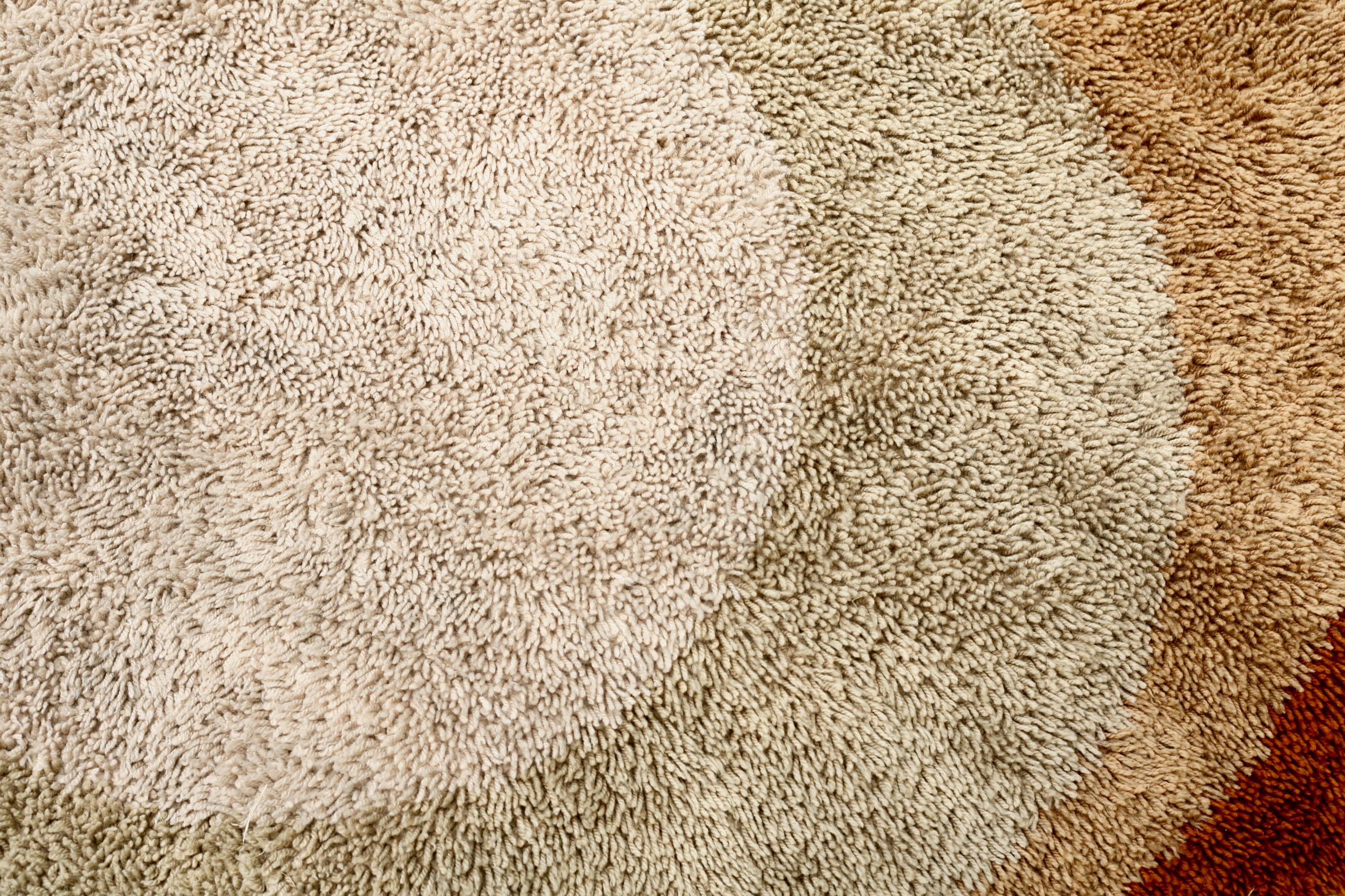 Round carpet Desso kinetic, wool, Netherlands, circa 1970