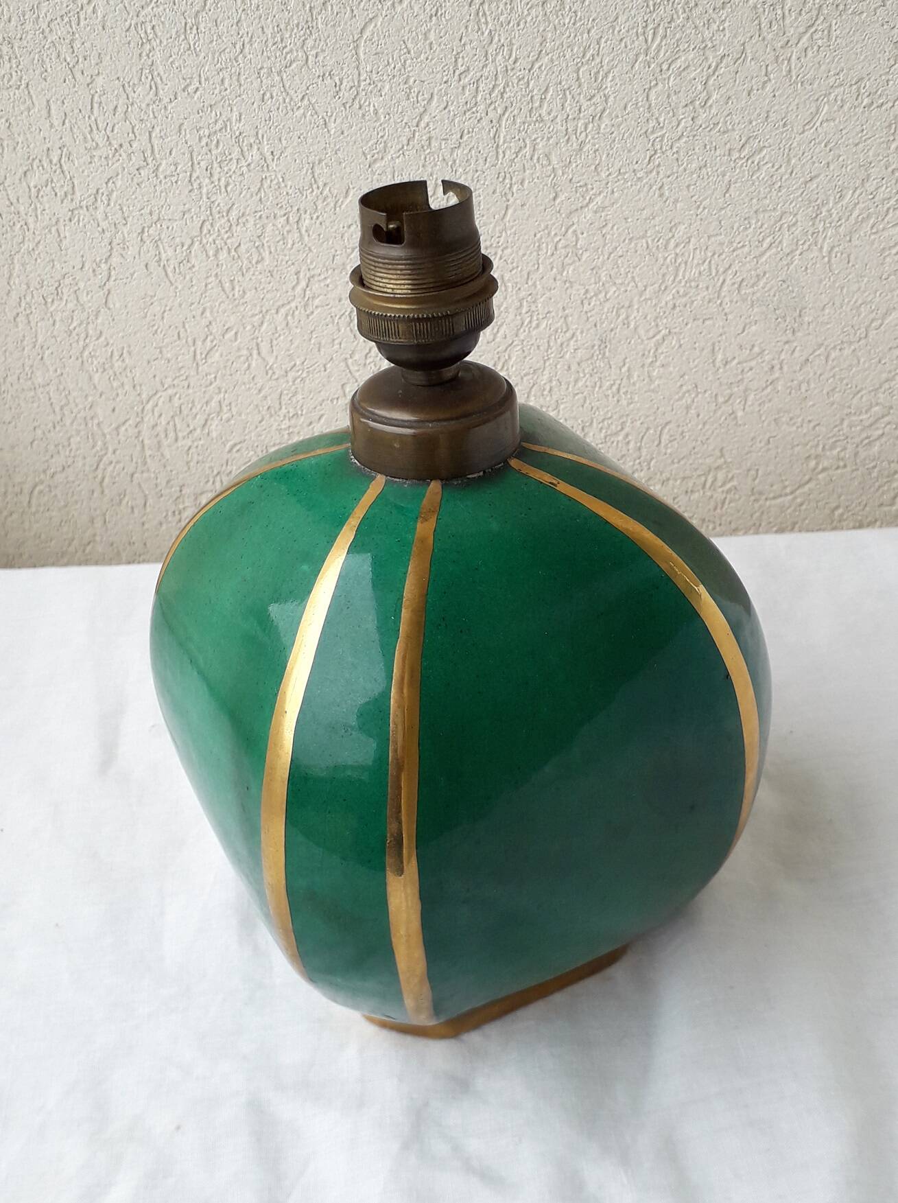 Green ceramic lamp base