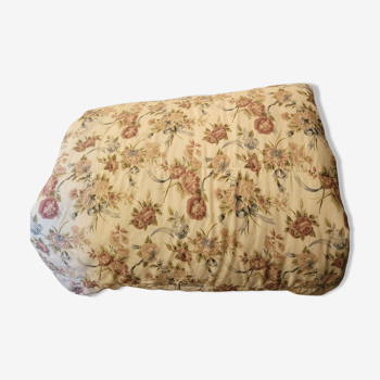 Vintage comforter