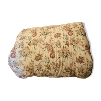 Vintage comforter