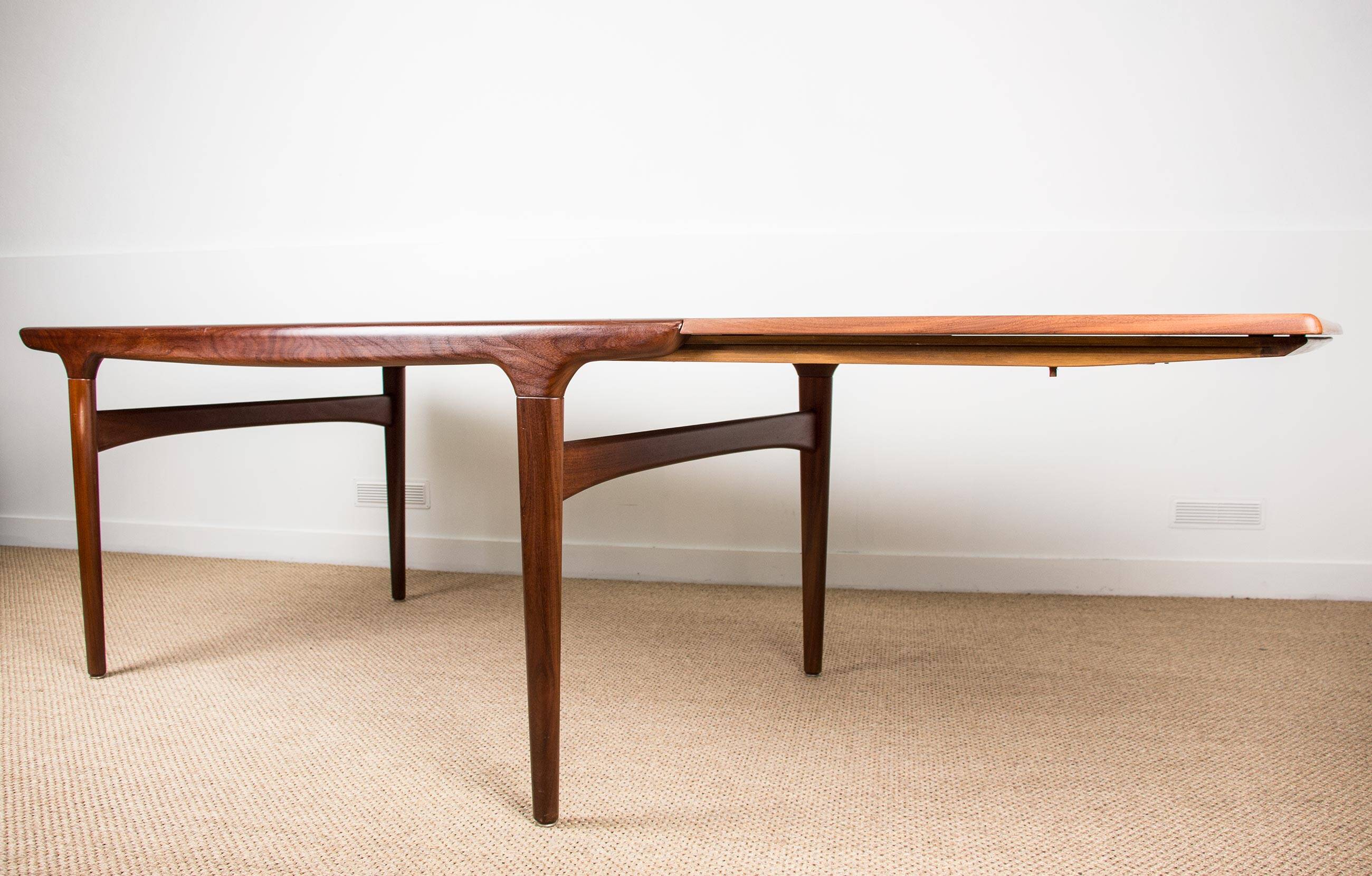 Danish dining table, extendable, in teak 1960 by Johannes Andersen 1960