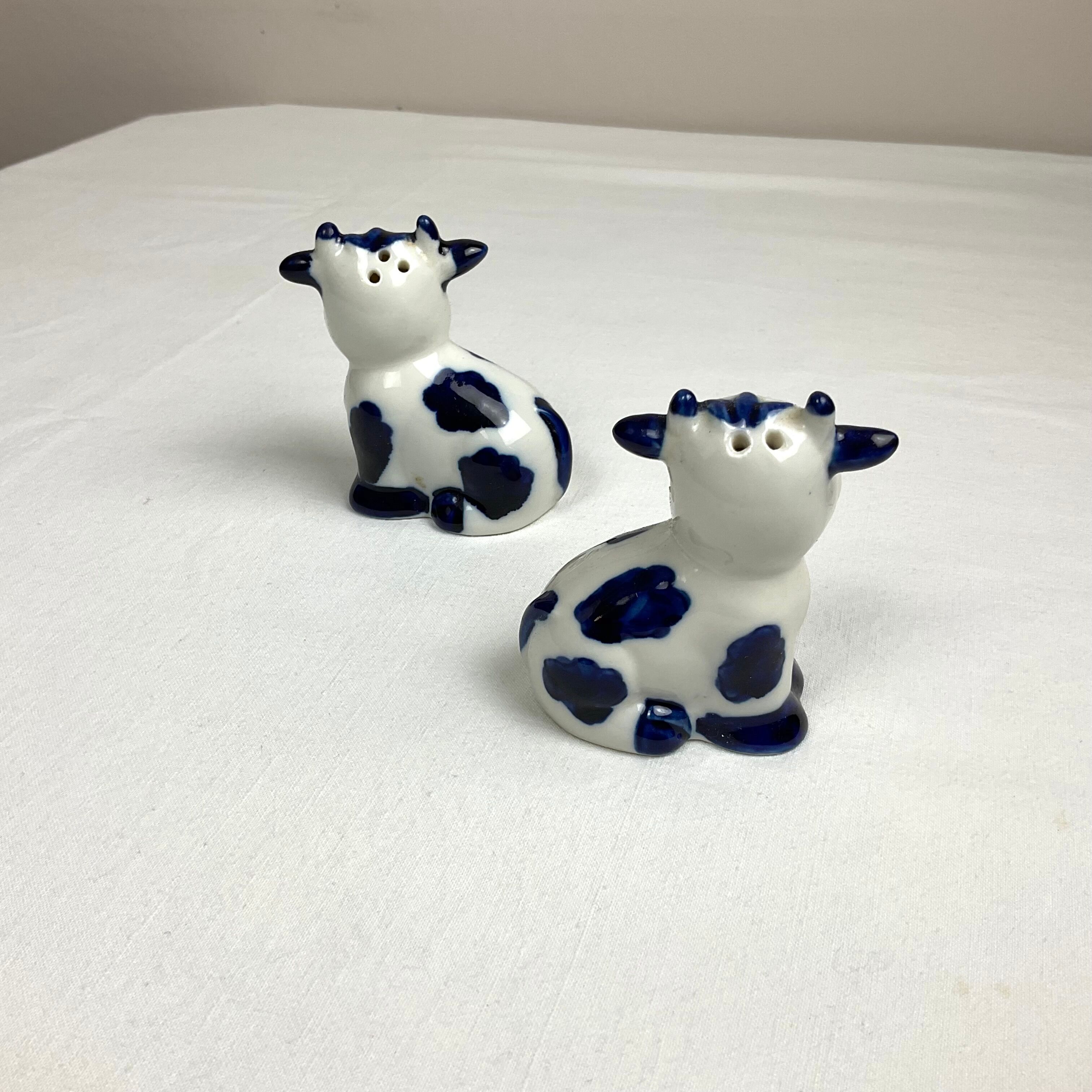 Salière et poivrière vache