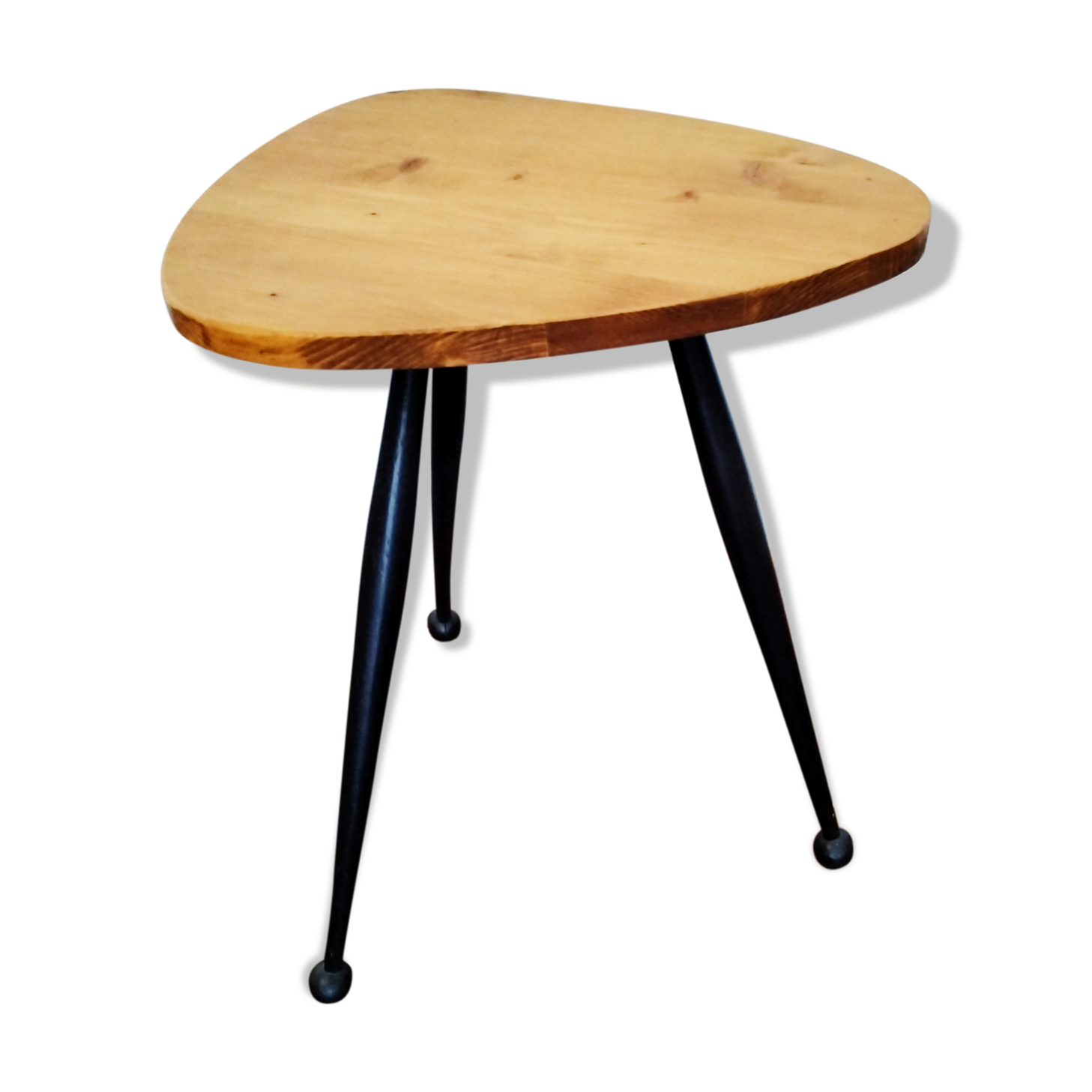 Bean-shaped tripod-shaped healing