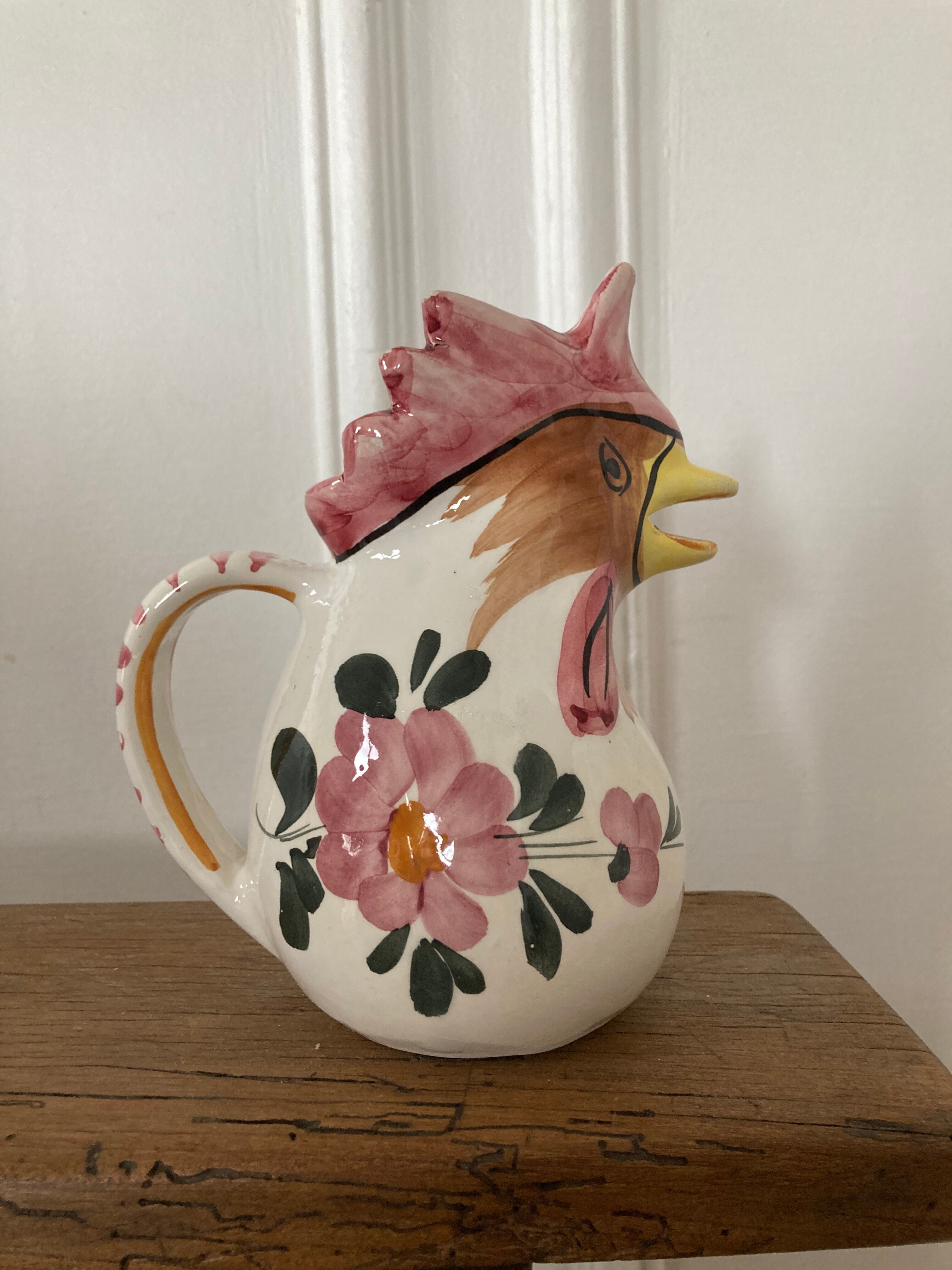 Rooster pitcher