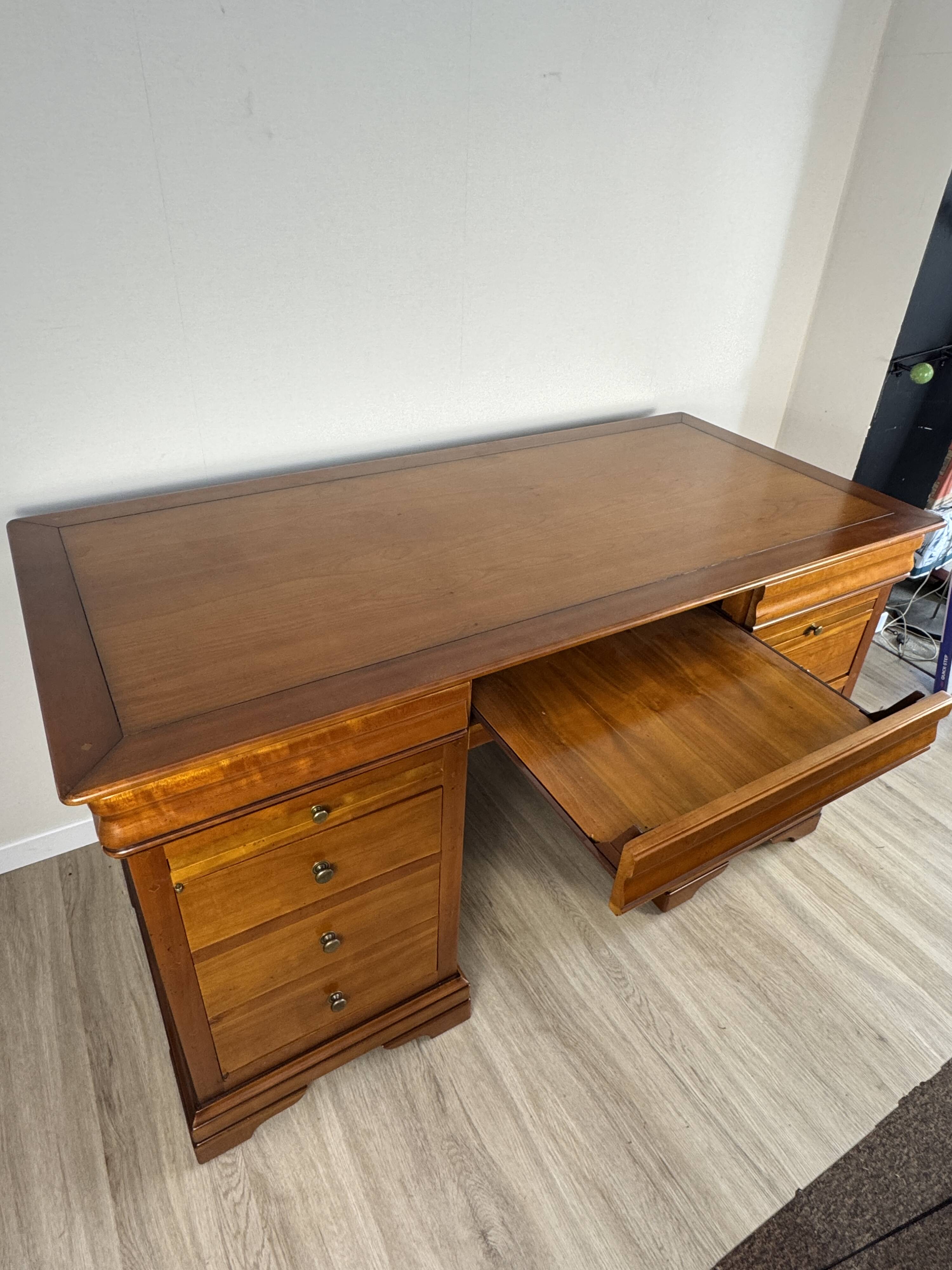 ministry desk cherry wood