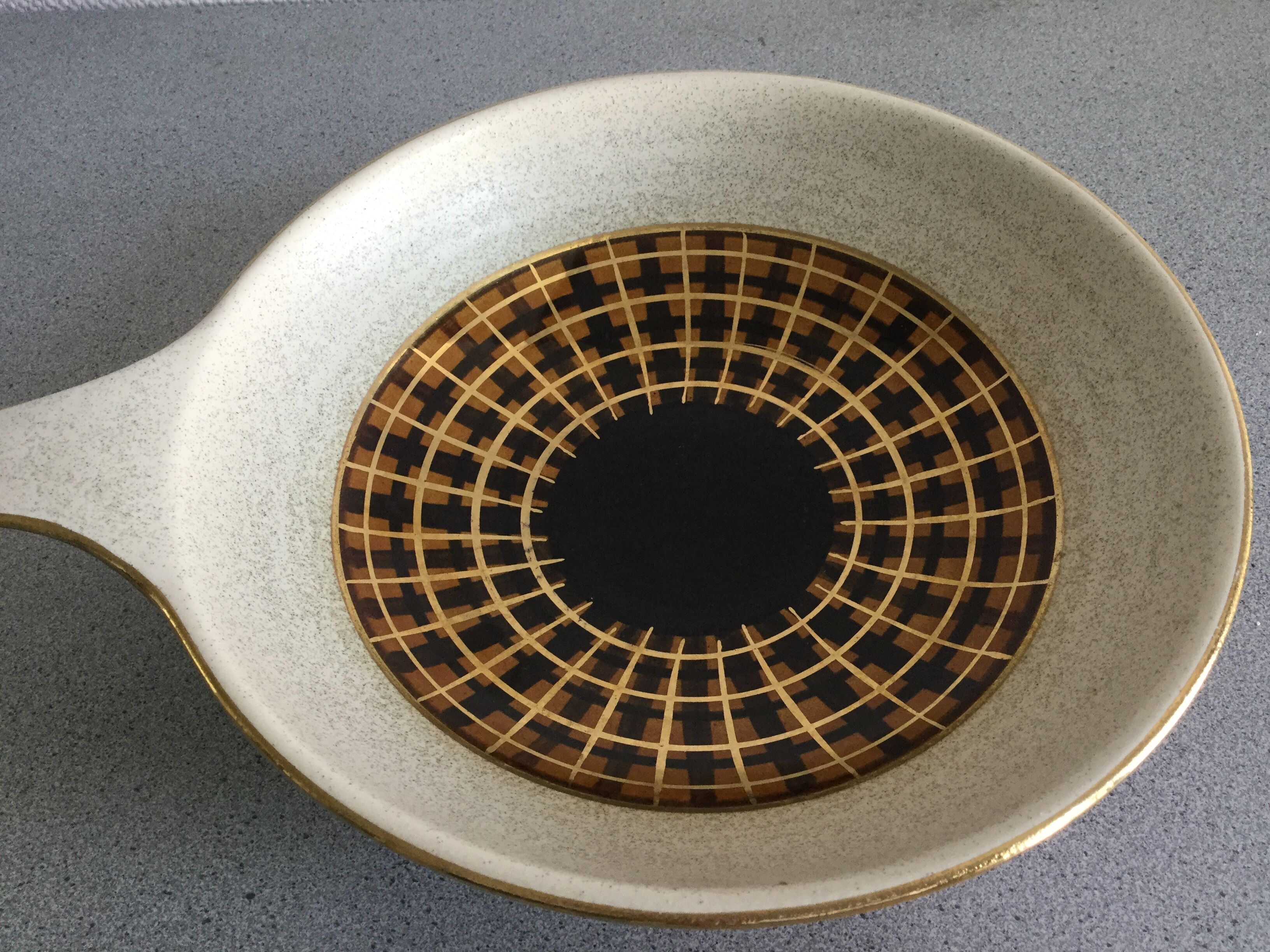 Ceramic dish