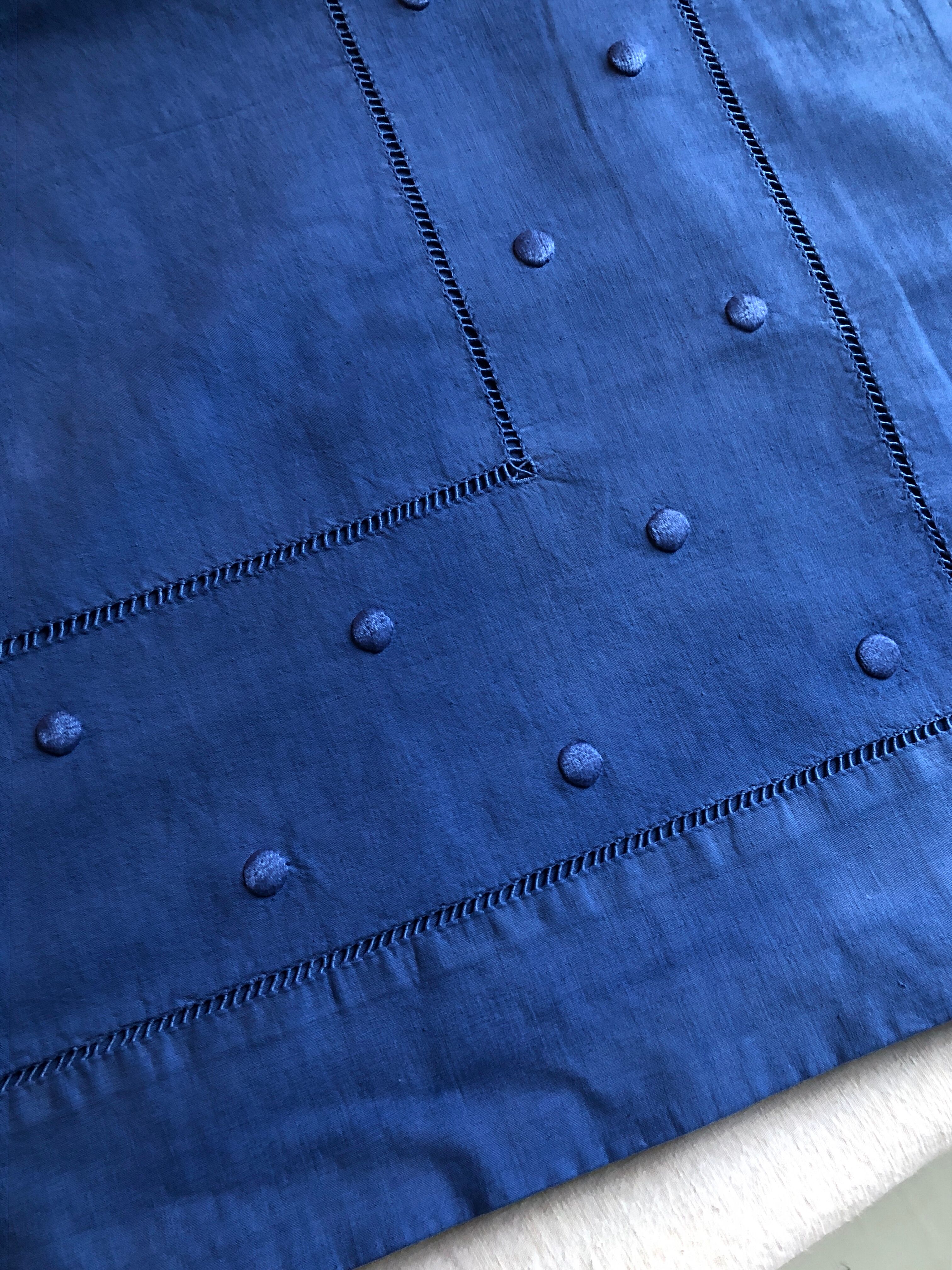 Vintage cloth in linen and cotton dyed in Mediterranean blue