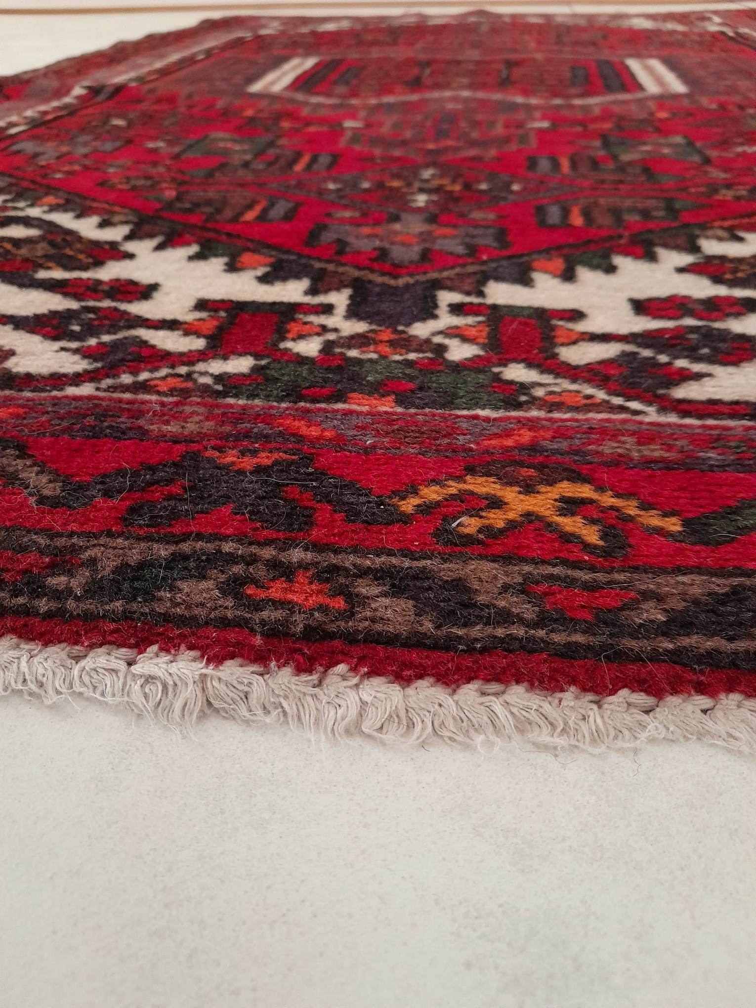 Handmade Persian Zangian Rug 166x103cm