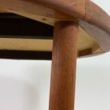 Round extending dining table in teak by Velje 1960s Denmark