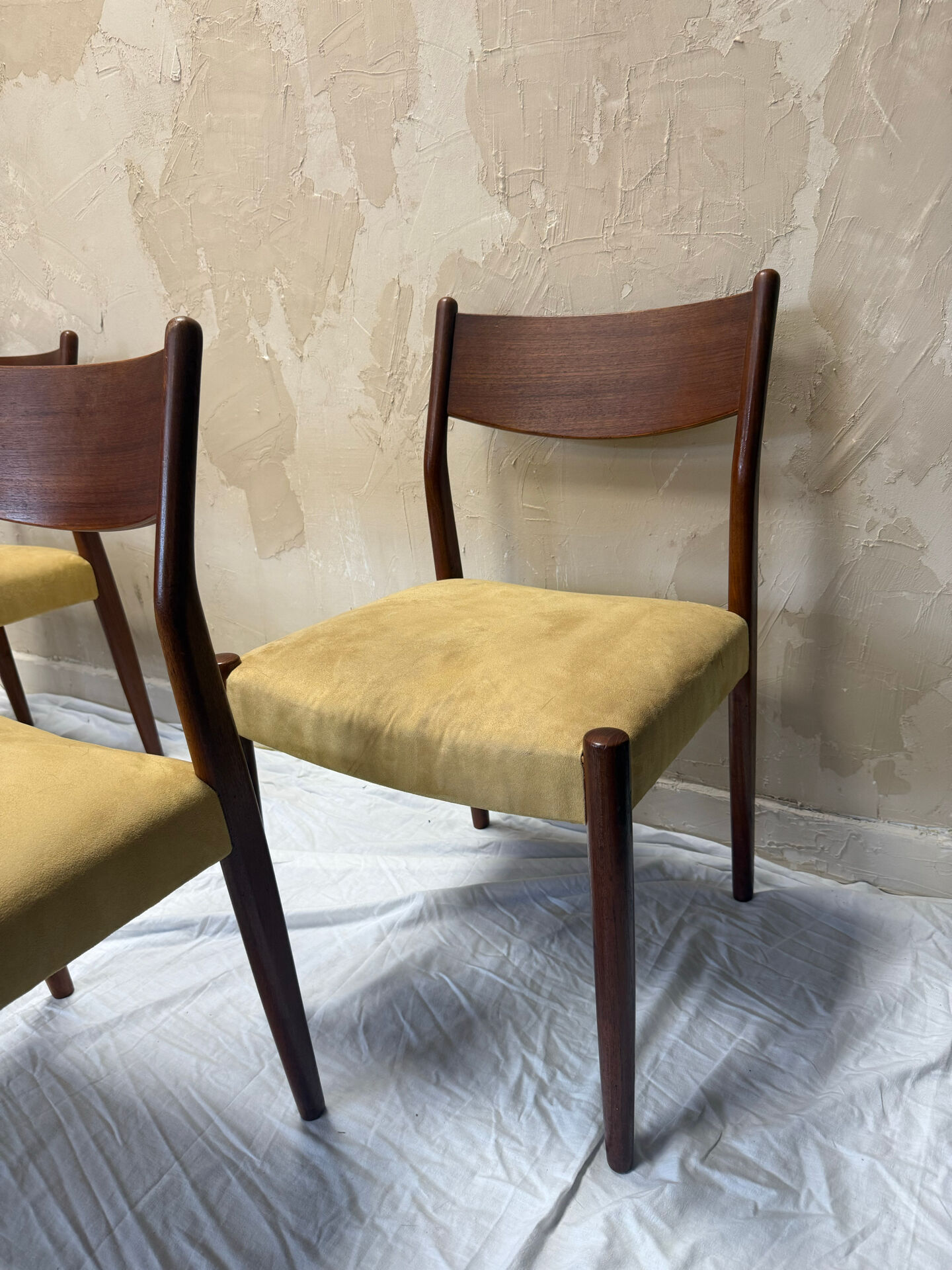 Chaises scandinaves en teck 1970