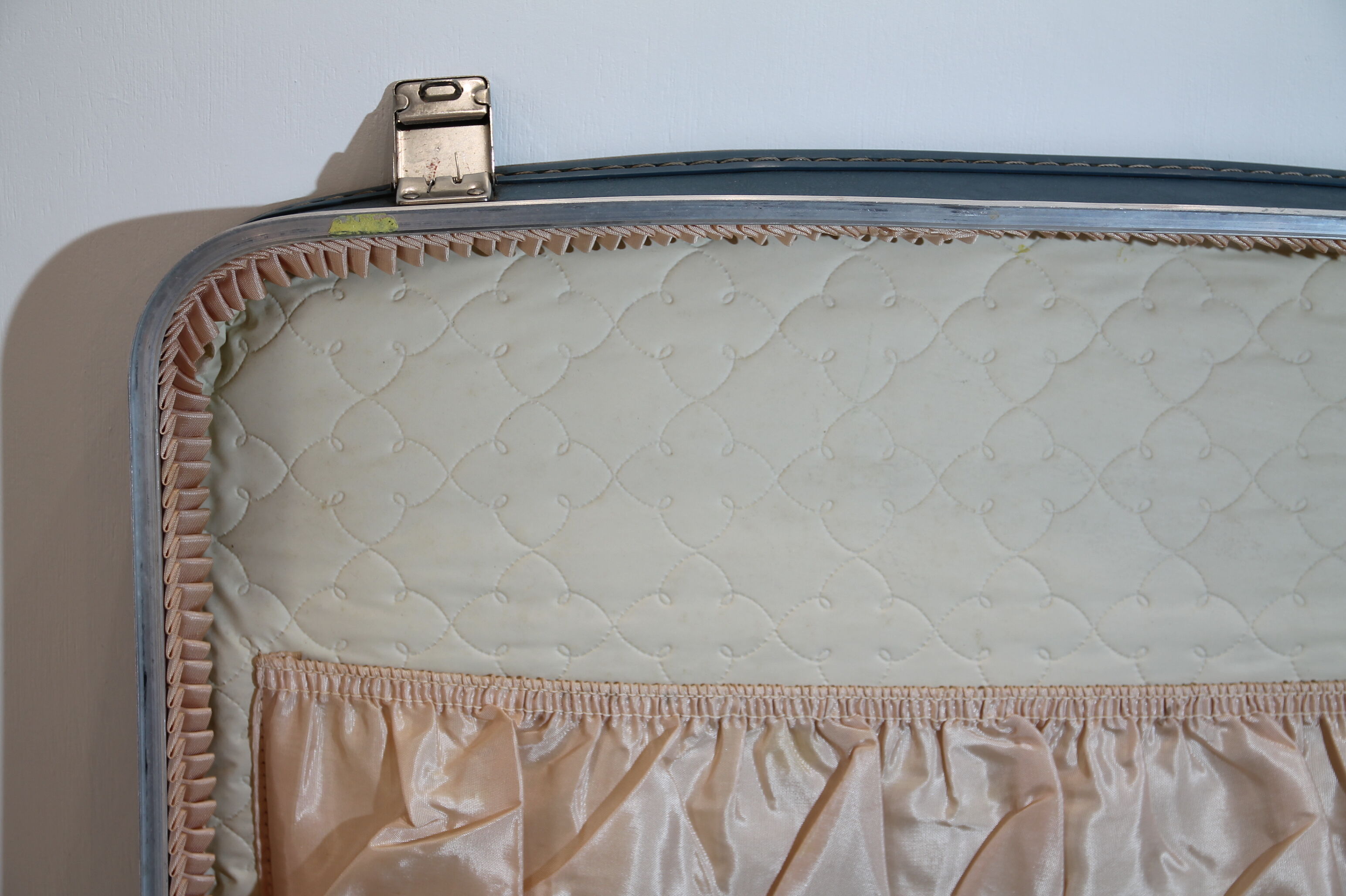 Valise d'hôtesse et sa valise à chapeau