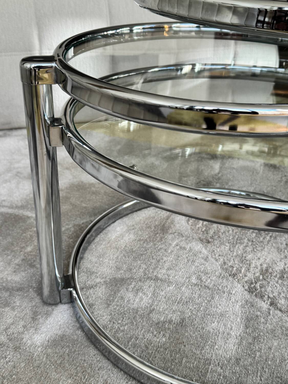 Space age coffee table Milo Baughman