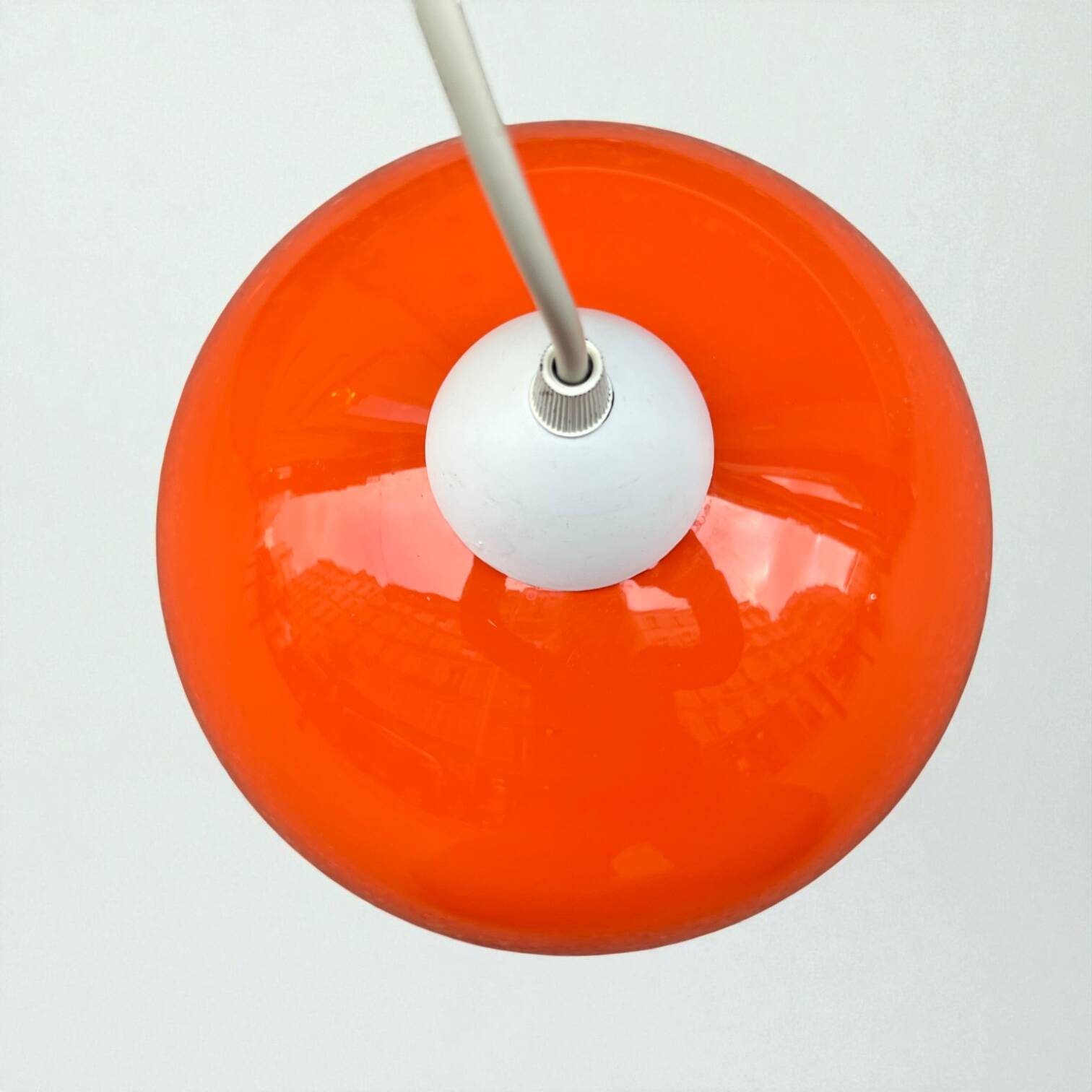 Suspension en opaline orange ronde Space Age, 1970