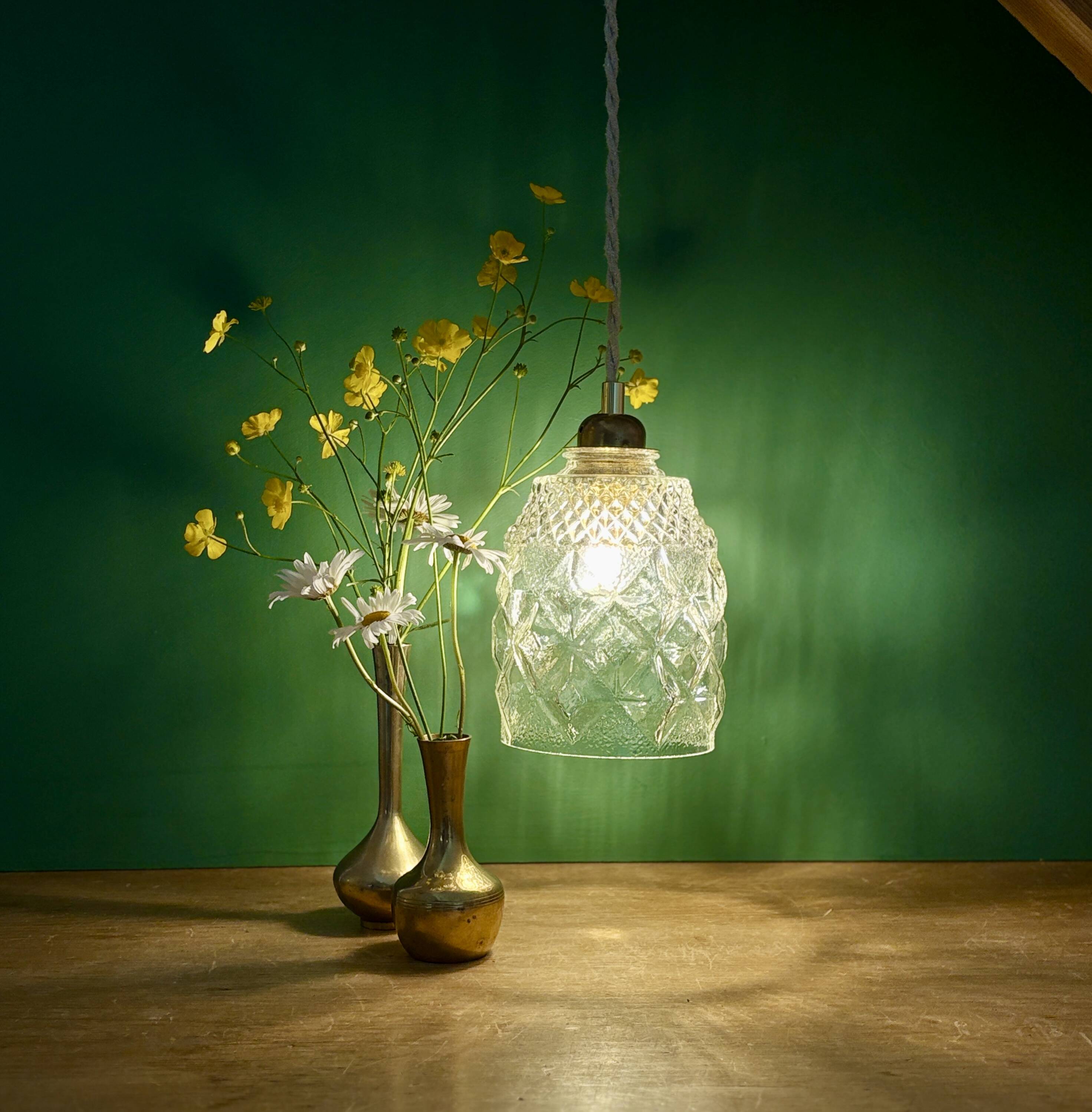 Suspension globe vintage en verre