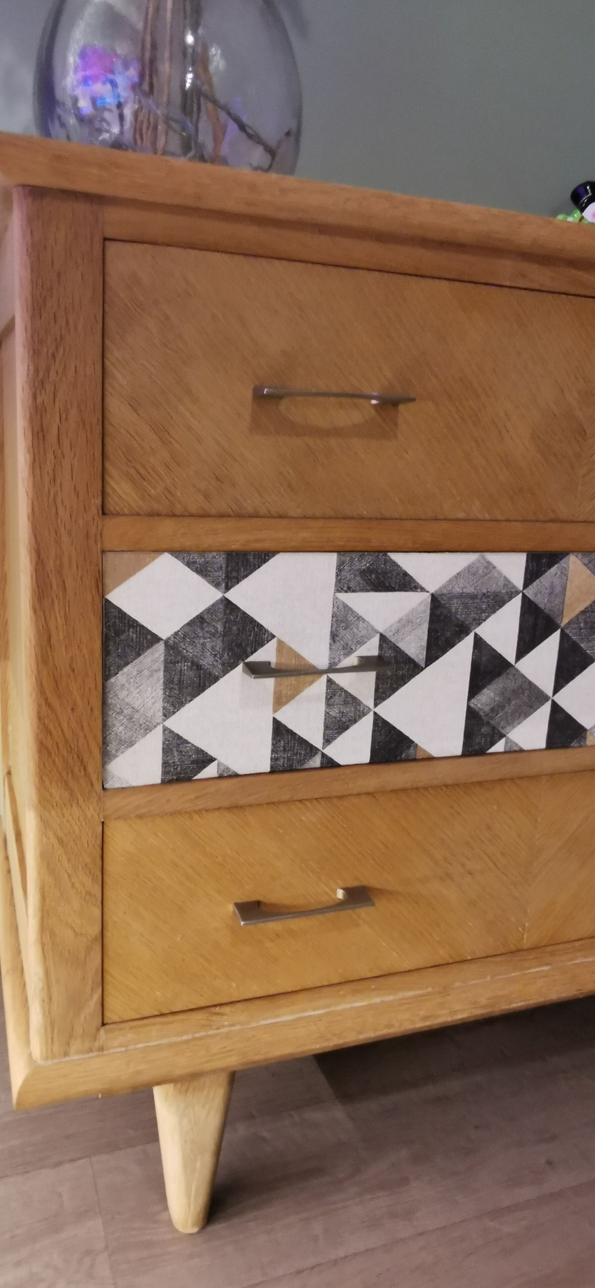 Vintage chest of drawers