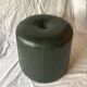 Pouf vintage rond en Skaï vert