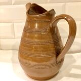 Vernified sandstone pitcher