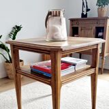 Coffee table in oak