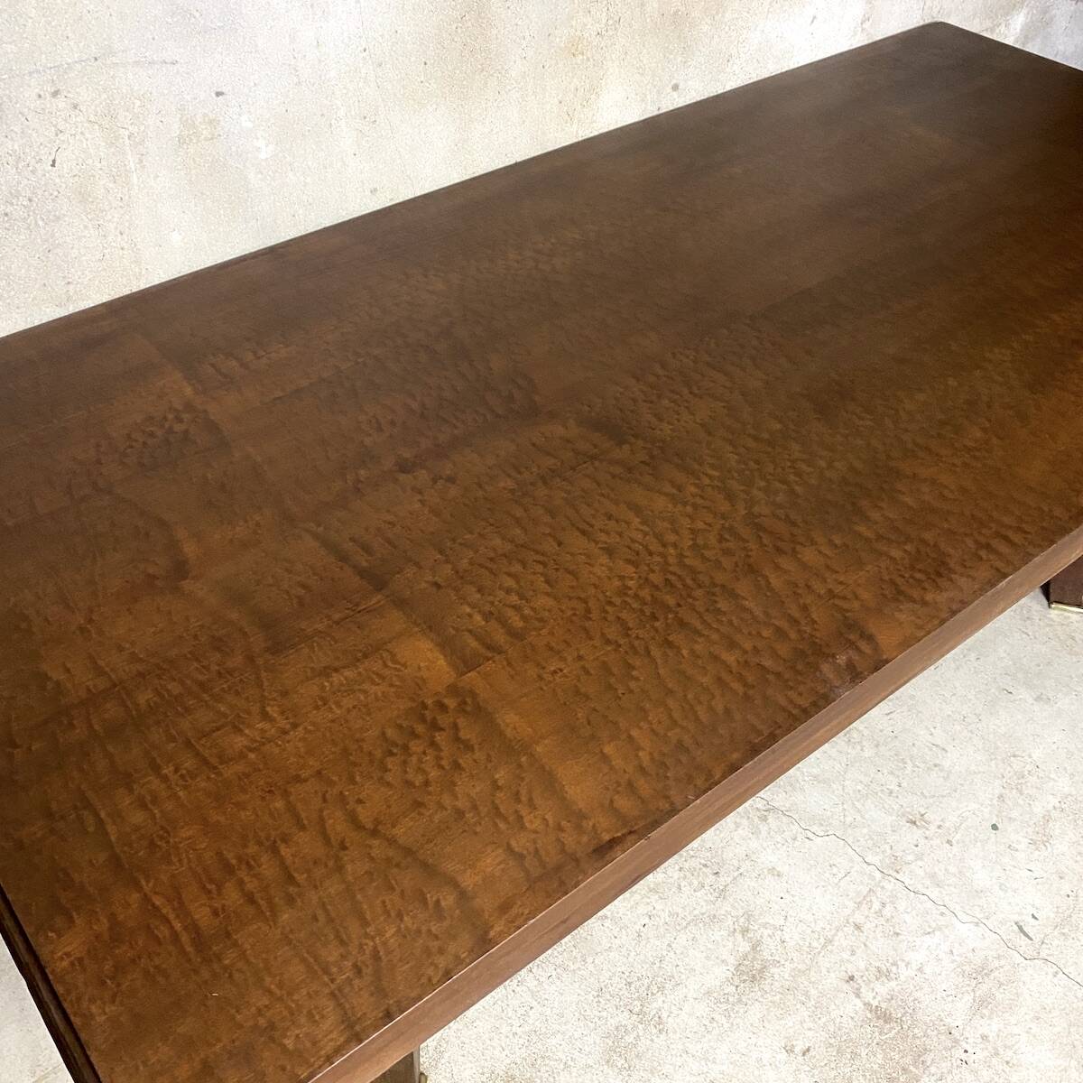 Table Art Déco 1930 en bois et laiton doré