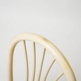 Set of 2 postmodern dining chairs in white painted wood and cane, 1980s