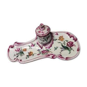 Ink in porcelain