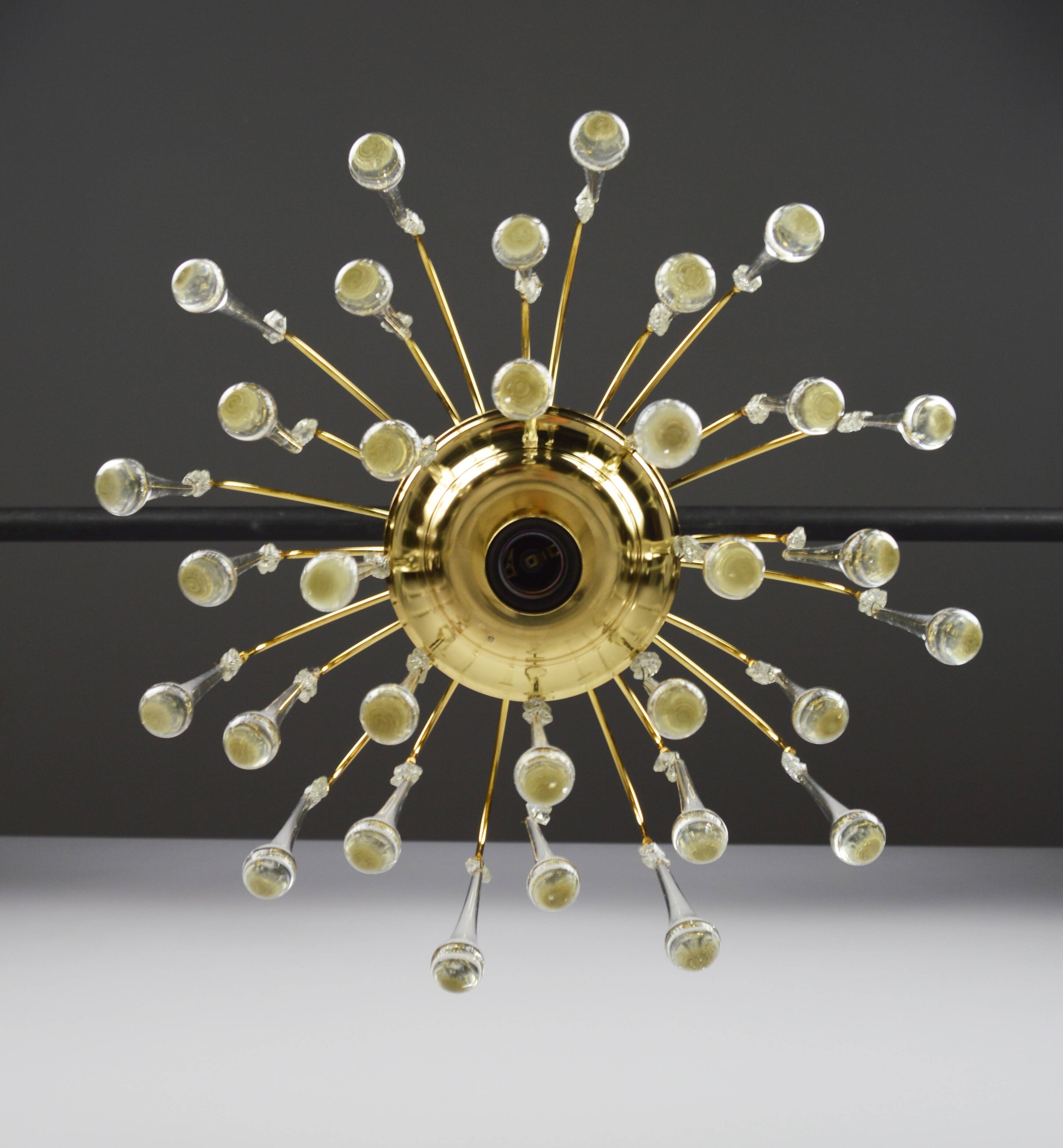 Lustre Orion, Autriche, années 1970