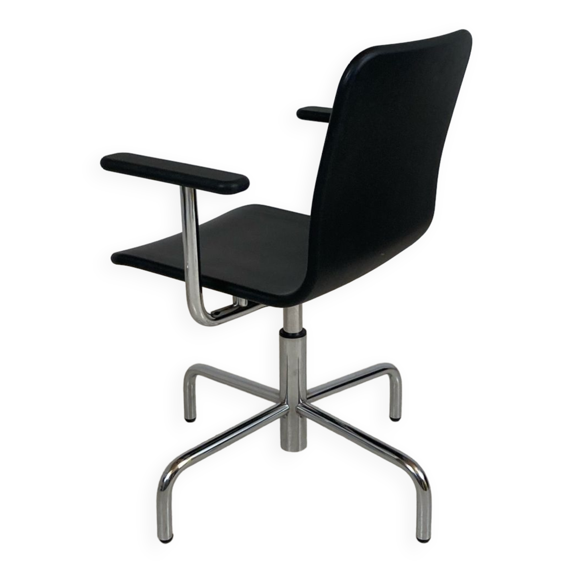 Soho armchair by Naoto Fukasawa for Magis