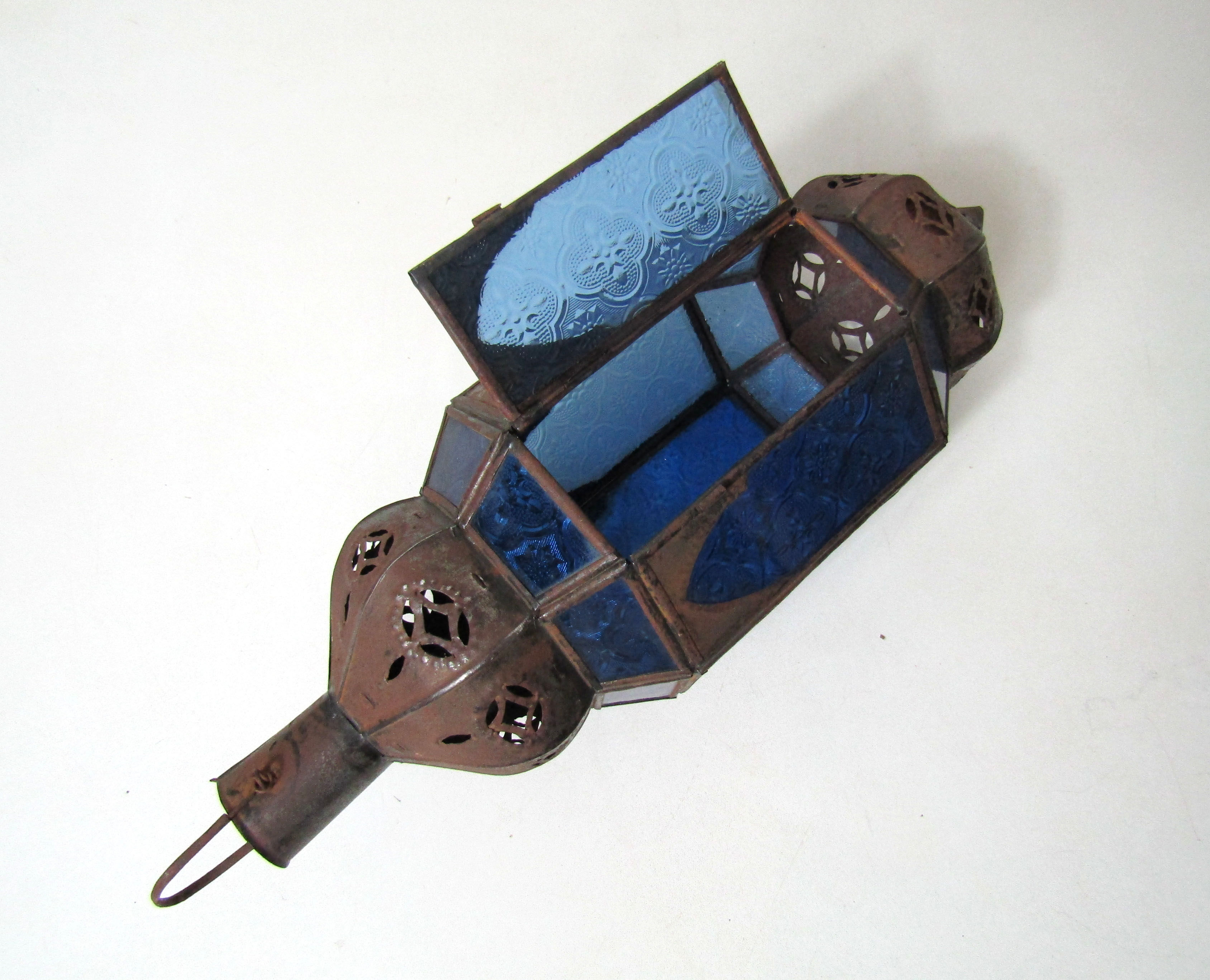 Electrifiable oriental lantern vintage chiseled blue glass 44cm