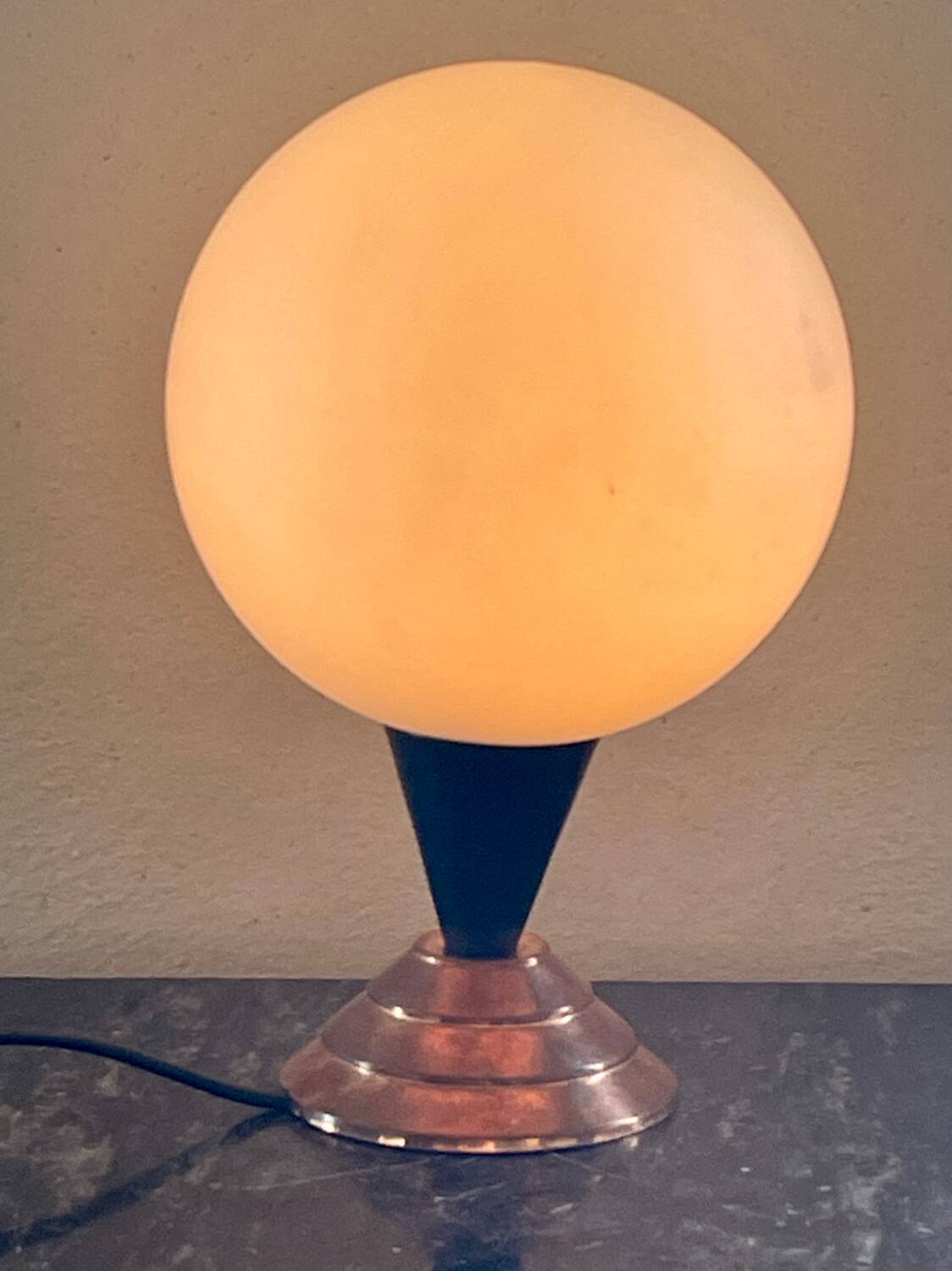 Lampe à poser cuivre opaline vintage