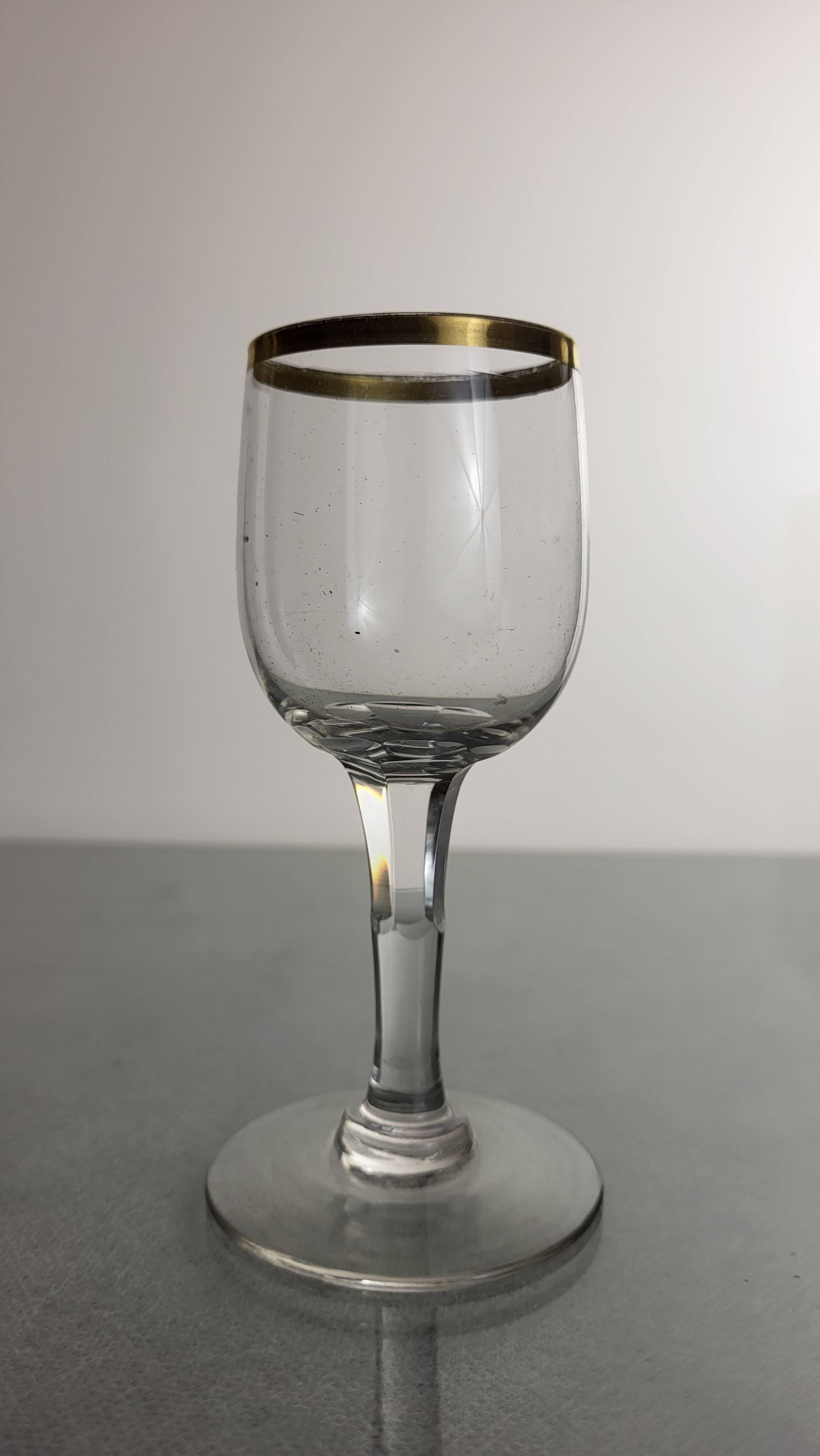12 crystal liqueur/aperitif glasses