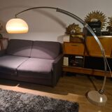 Lampadaire ARC Attribuée à Harvey Guzzini - vintage 1970