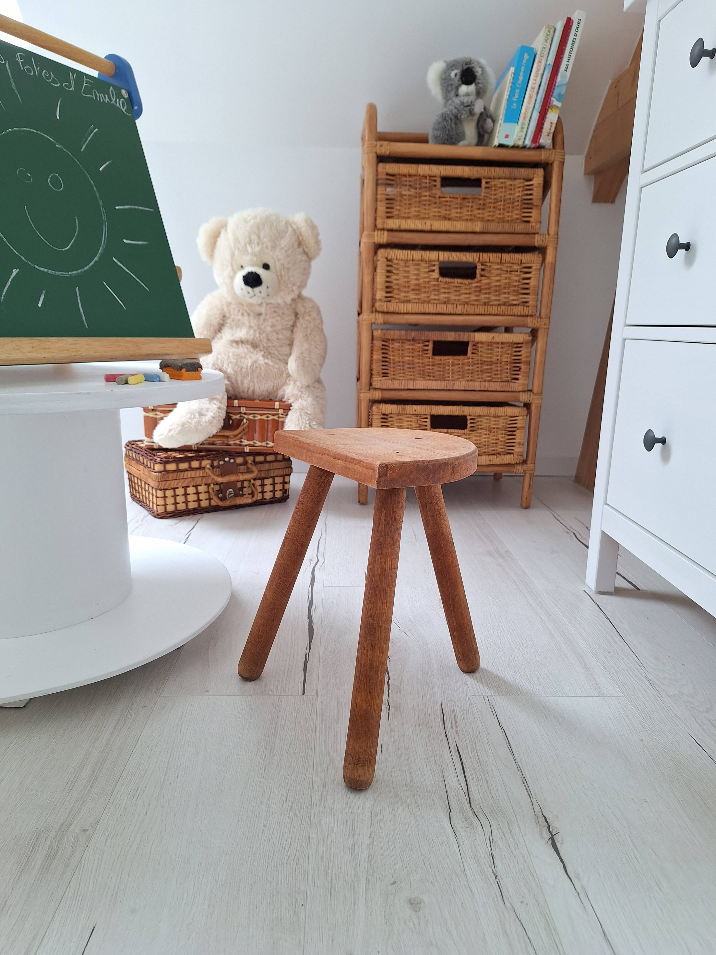 Tripod stool / Milking stool