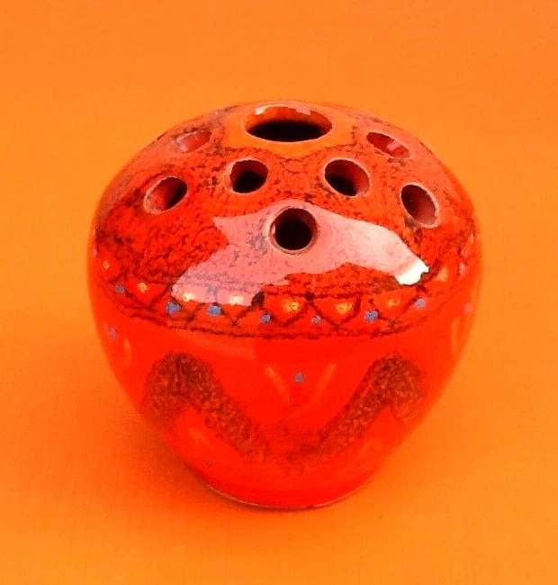 Centerpiece vase flower pick glazed ceramic