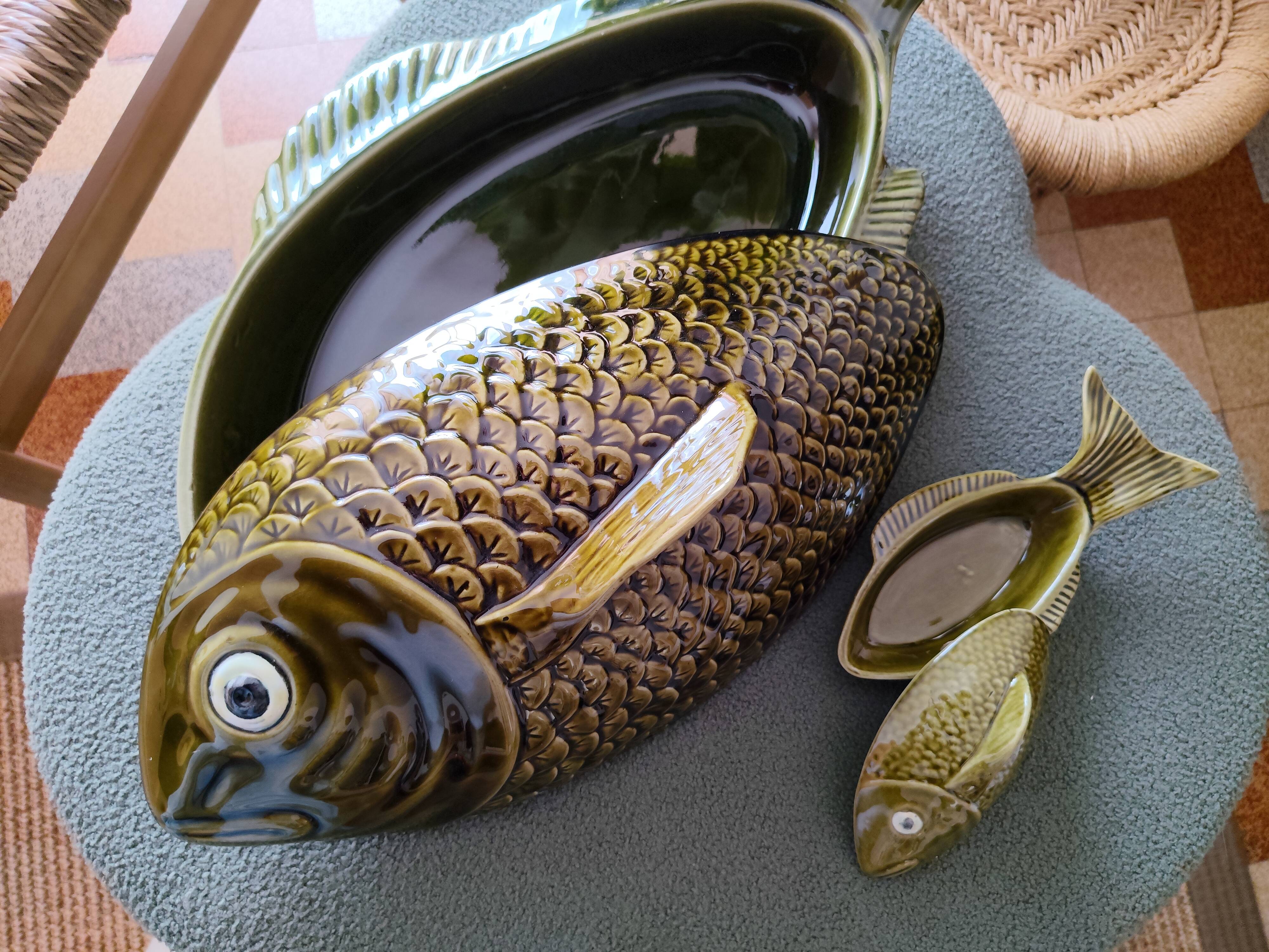 Serving dish + sauce boat