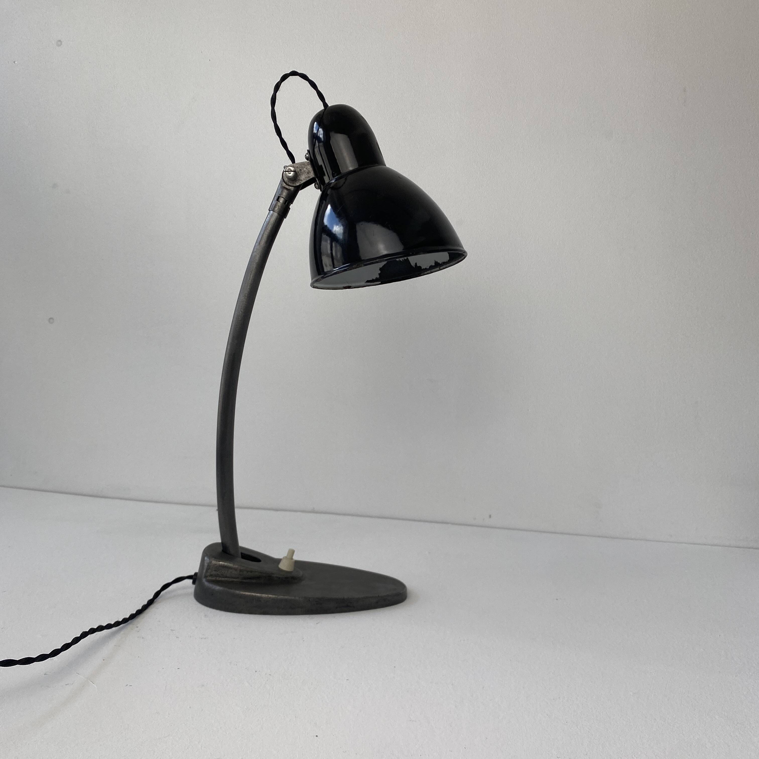 Old bauhaus industrial desk lamp "jacobus"