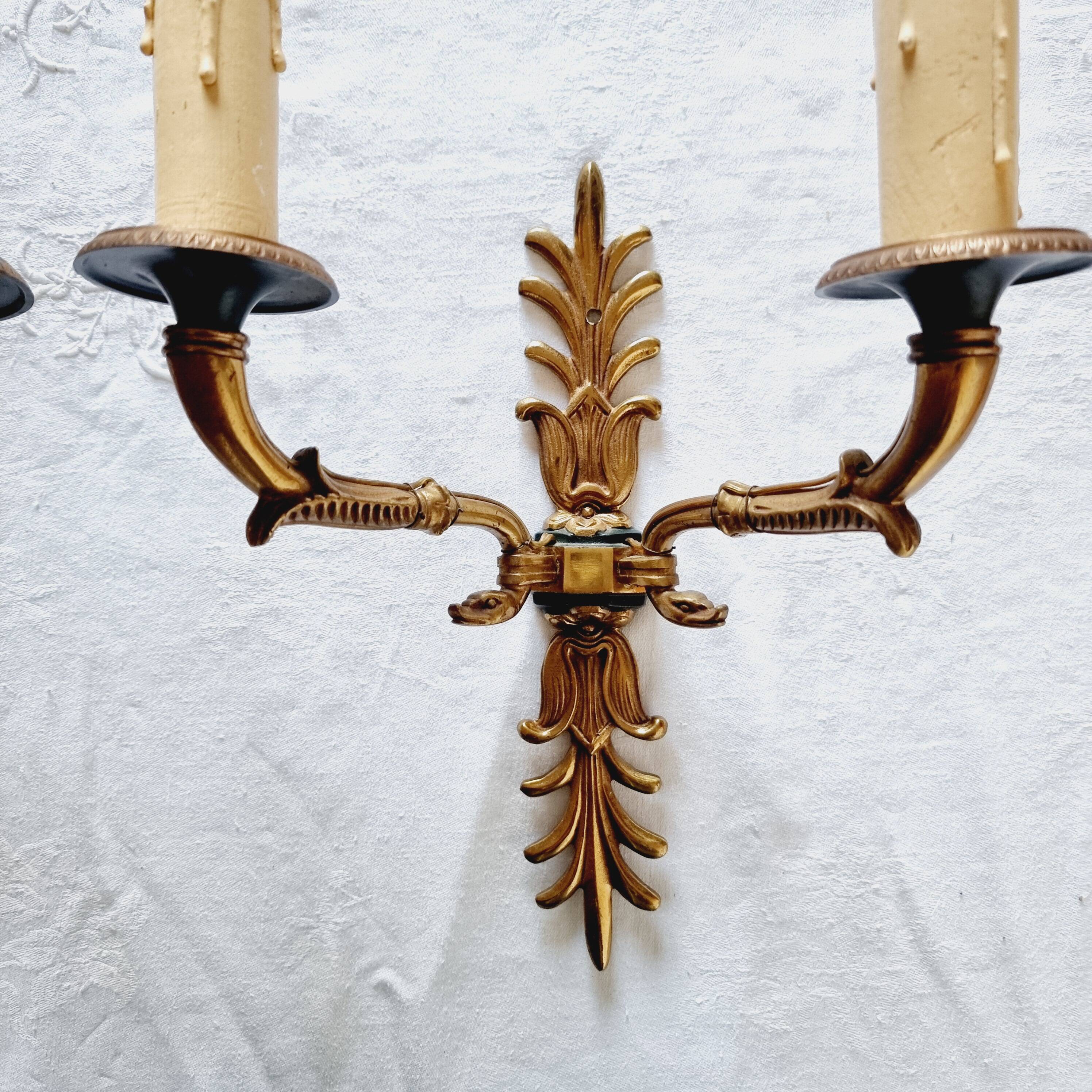 Pair of Empire style wall sconces in gilded bronze and Empire green, mid