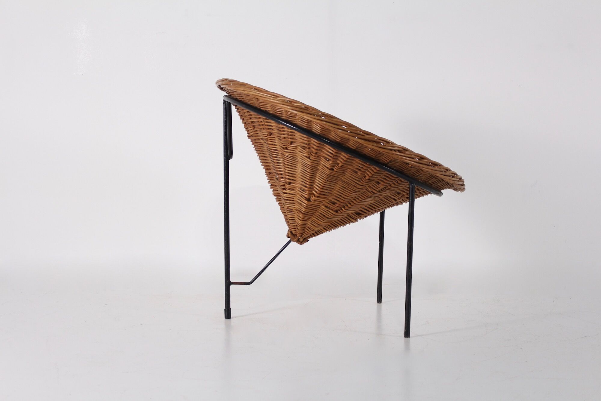 Roberto Mango Rattan Sunflower Chair