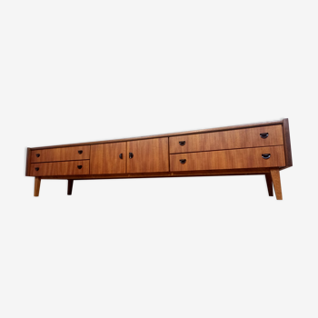 Enfilade scandinave basse