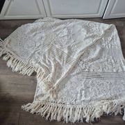dessus de lit couverture vintage en crochet avec franges sur les bords
