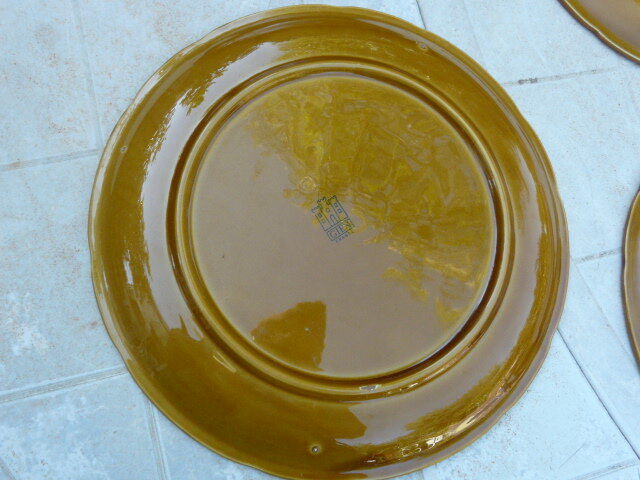 4 asparagus plates in Gien earthenware