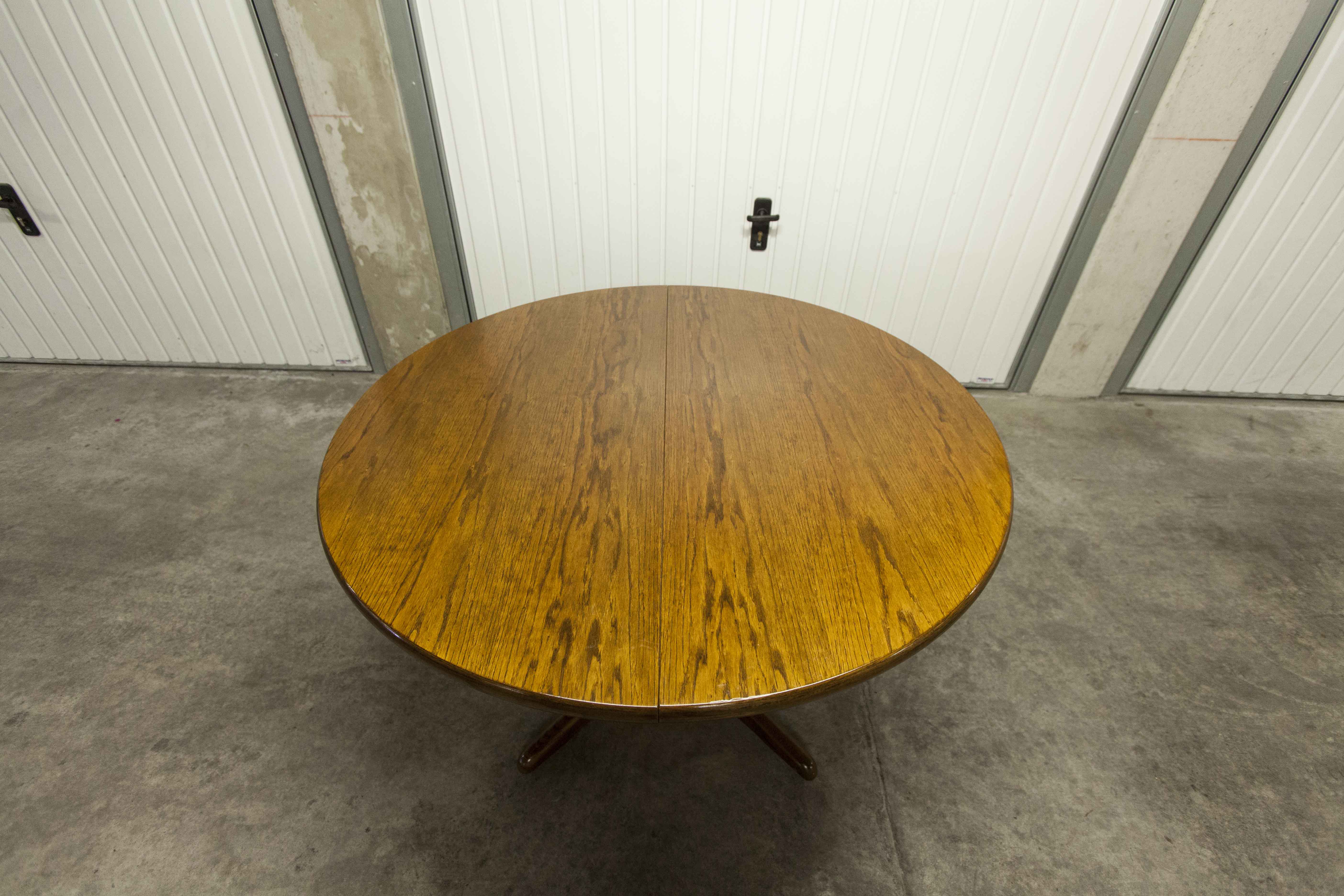 Roundtable 80's 2 solid wood extensions