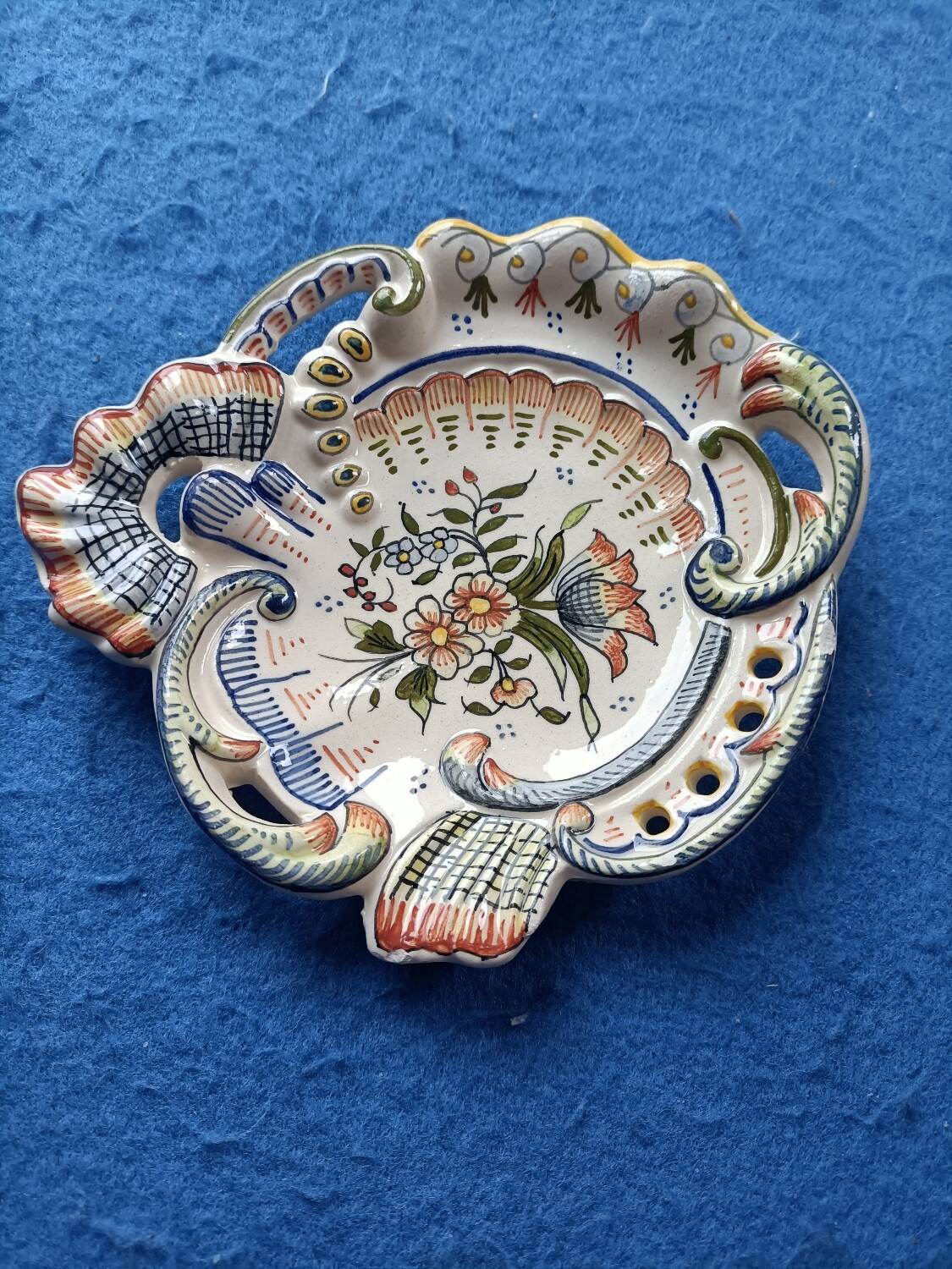 Handmade ashtray from Desvres pottery 💐