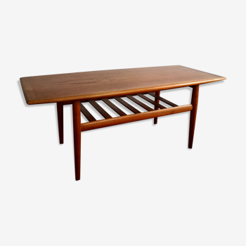 Scandinavian coffee table 60's model "GJ106" by Grete Jalk for Poul Jeppesen