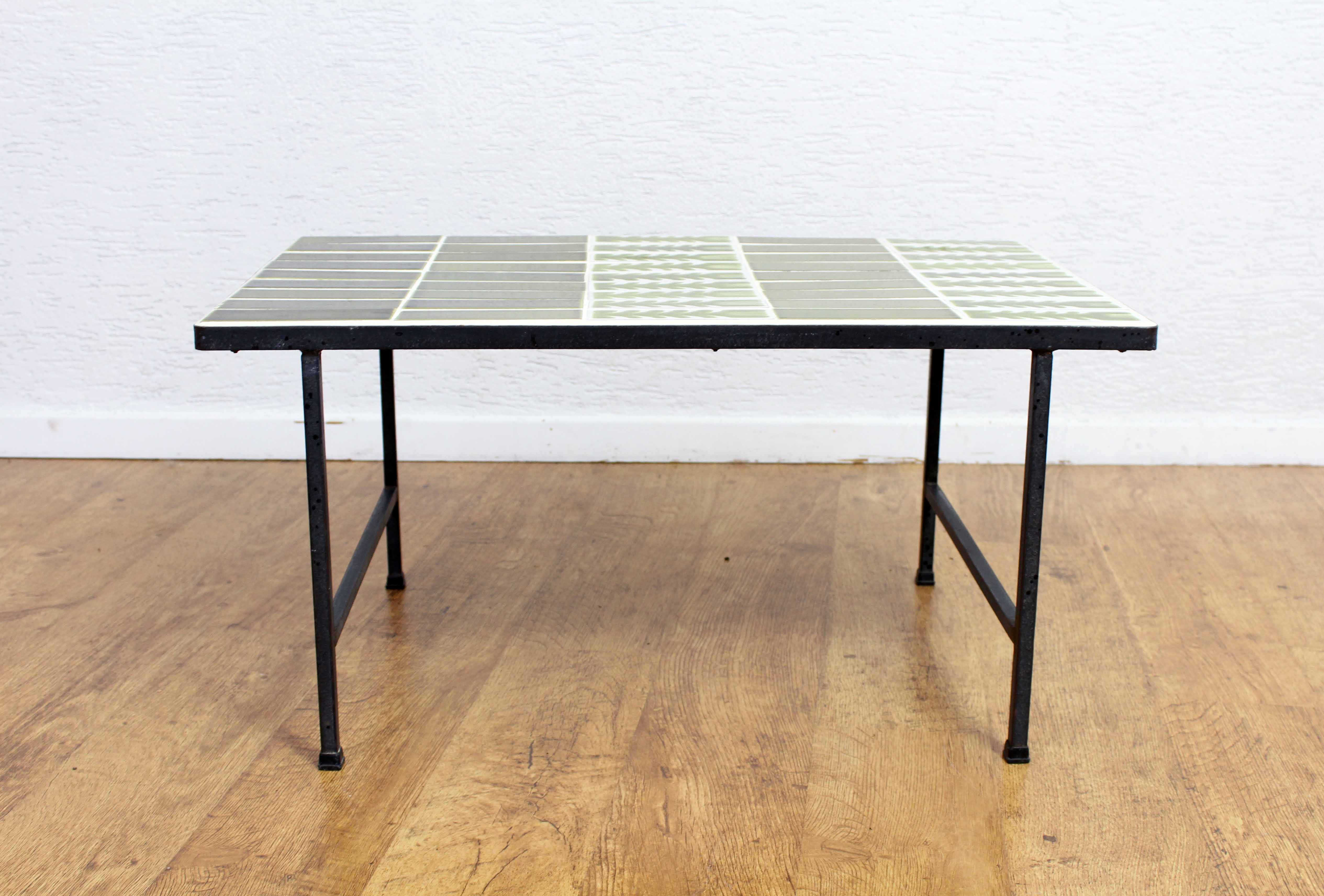 Table basse en céramique années 50