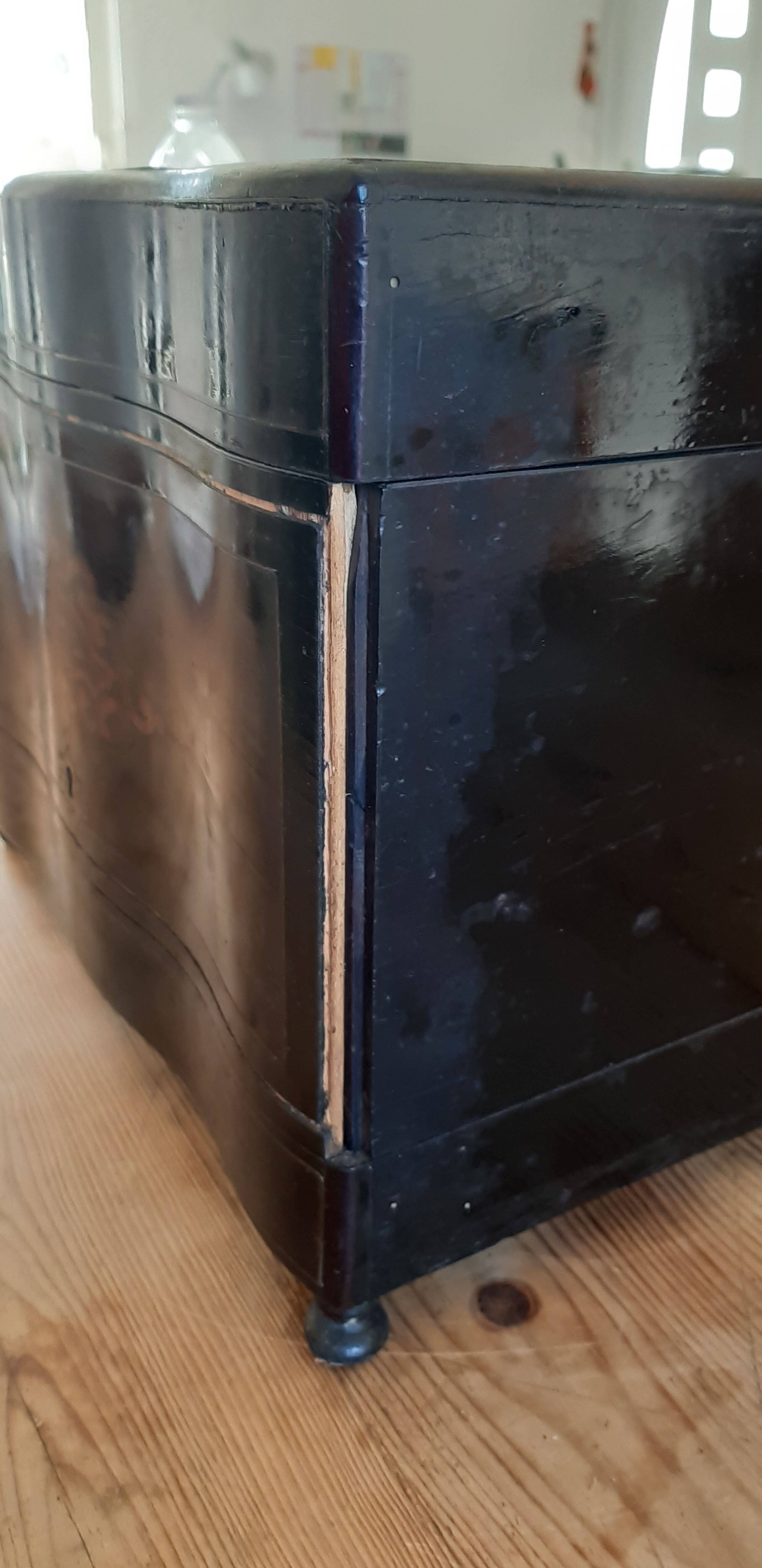 Napolèon III Liquor Cellar